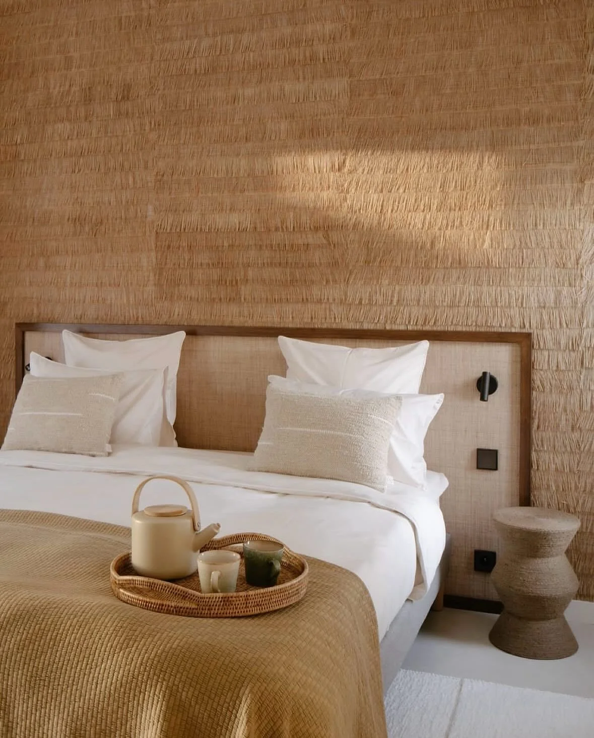 interior design bedroom mediterranean colours textures