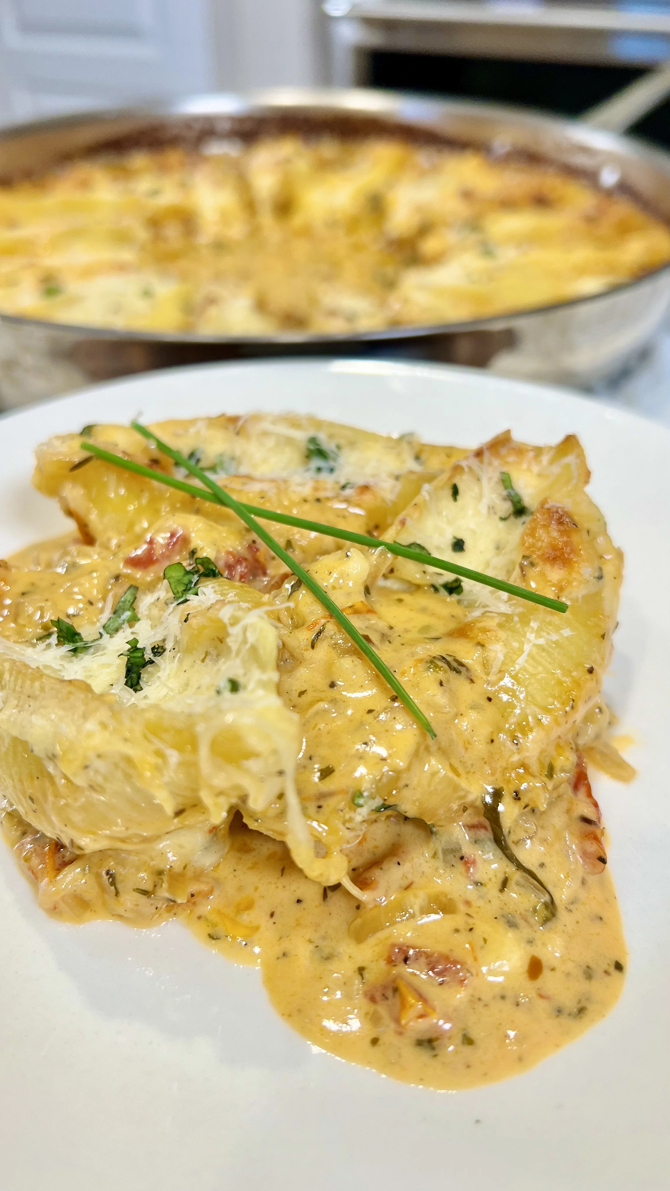 Marry Me Stuffed Shells (Creamy, Cheesy &amp; Easy Dinner Recipe)