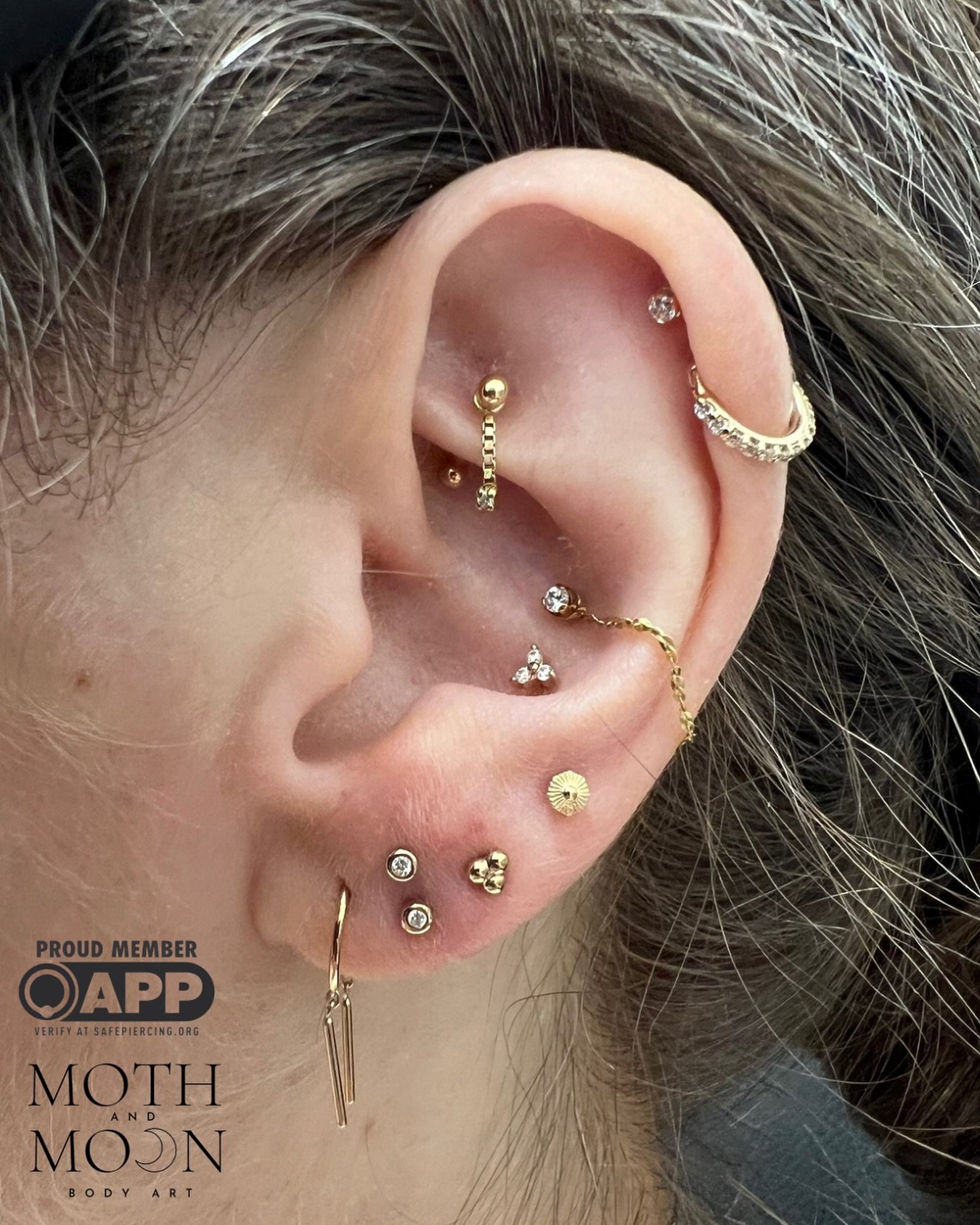 New stacked lobes for @leggalou ✨ She picked genuine bezel set diamonds in yellow gold ❤️