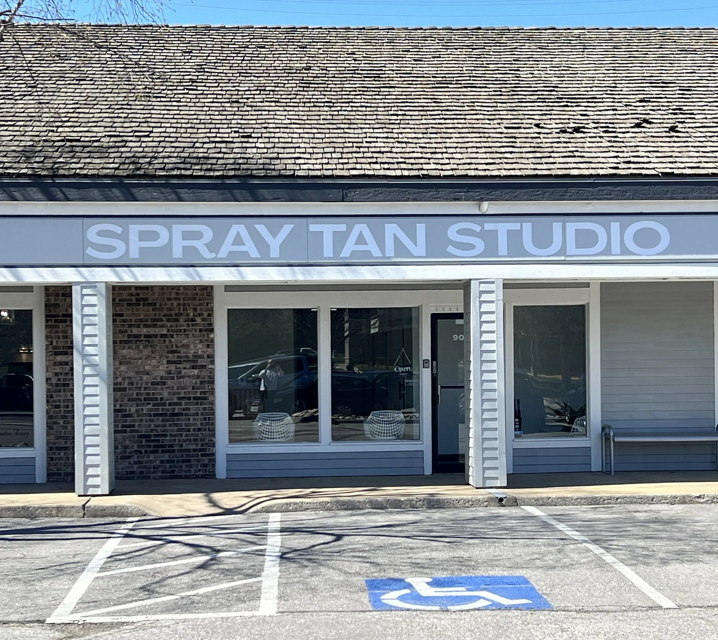 Visit Recreating Rays Locations | Lee's Summit & Olathe — Spray Tan ...