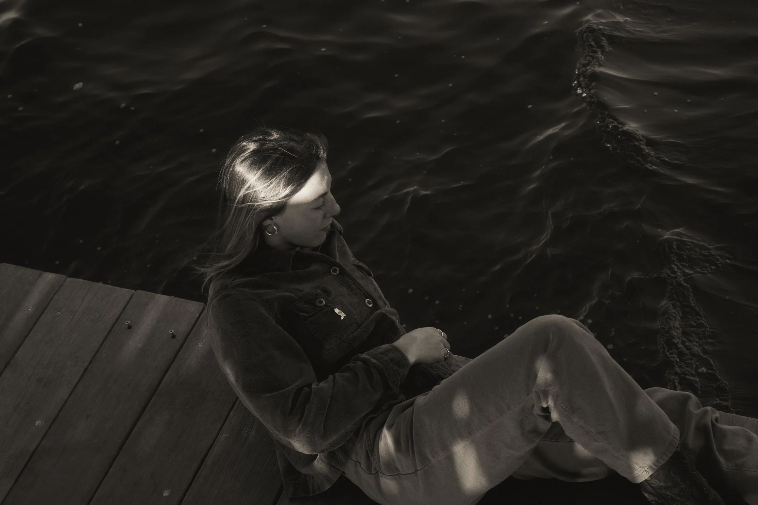 Alone: A Fine Boston Hour