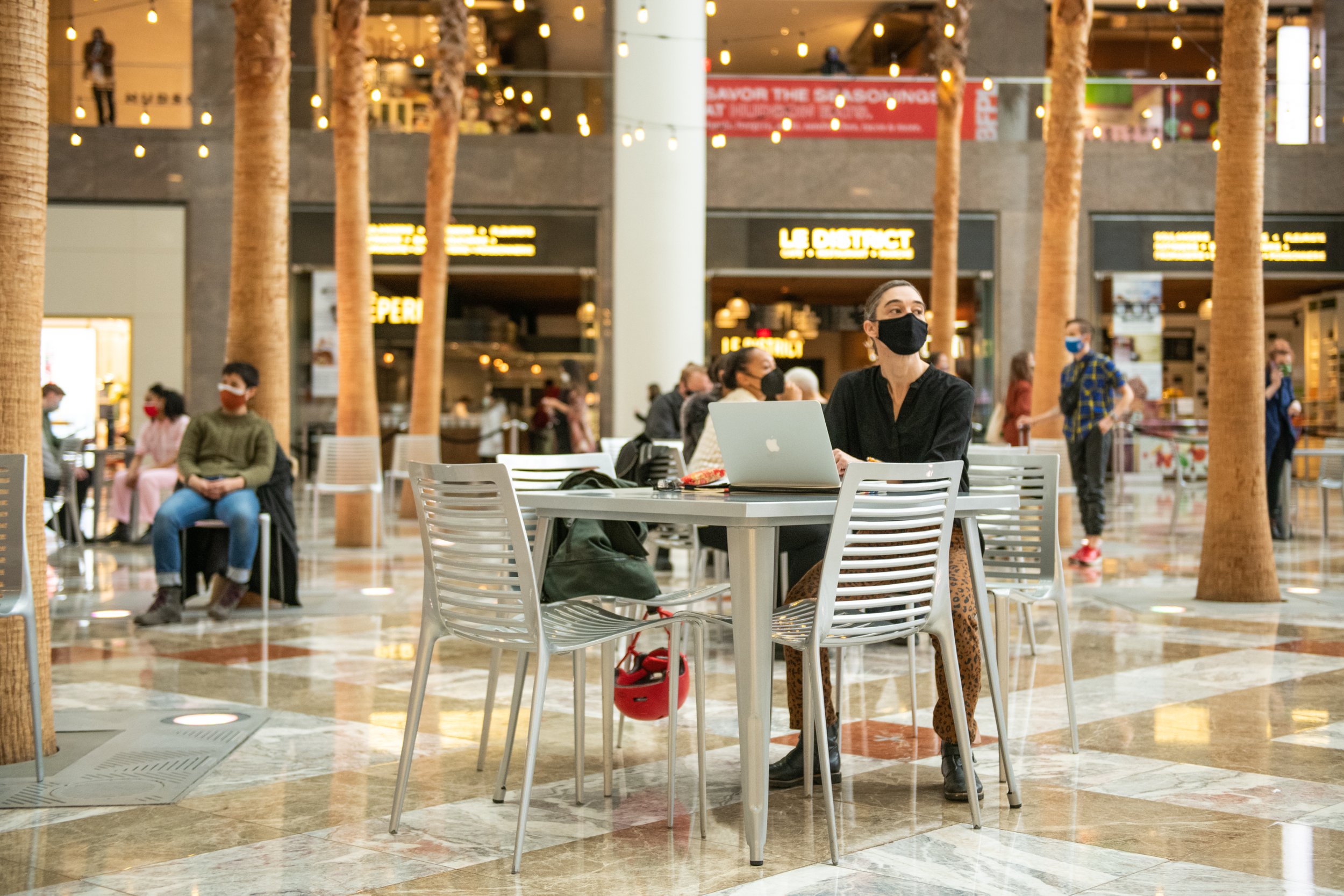 It's 3:07 Again - A virtual show commissioned and presented by Arts Brookfield where the audience choose their own path, dropping into the interior life of people in public with a click.