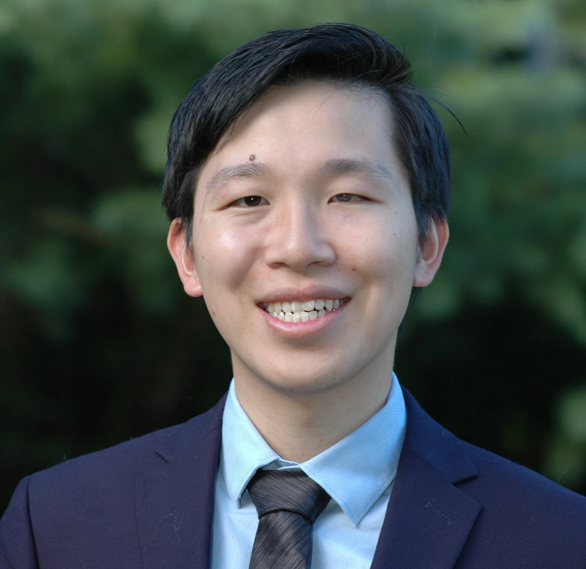Portrait of Dr. Derrick Cheng