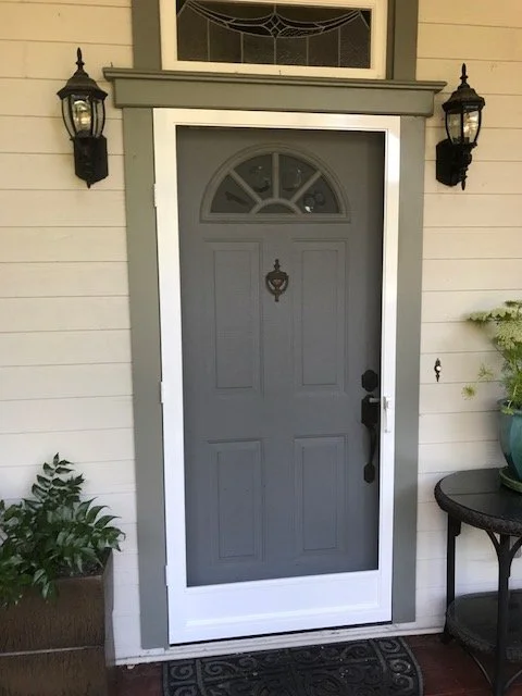 Swinging Screen Door Basic.jfif