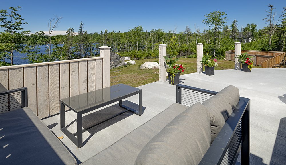 201 Lynwood EXTERIOR-9.jpg