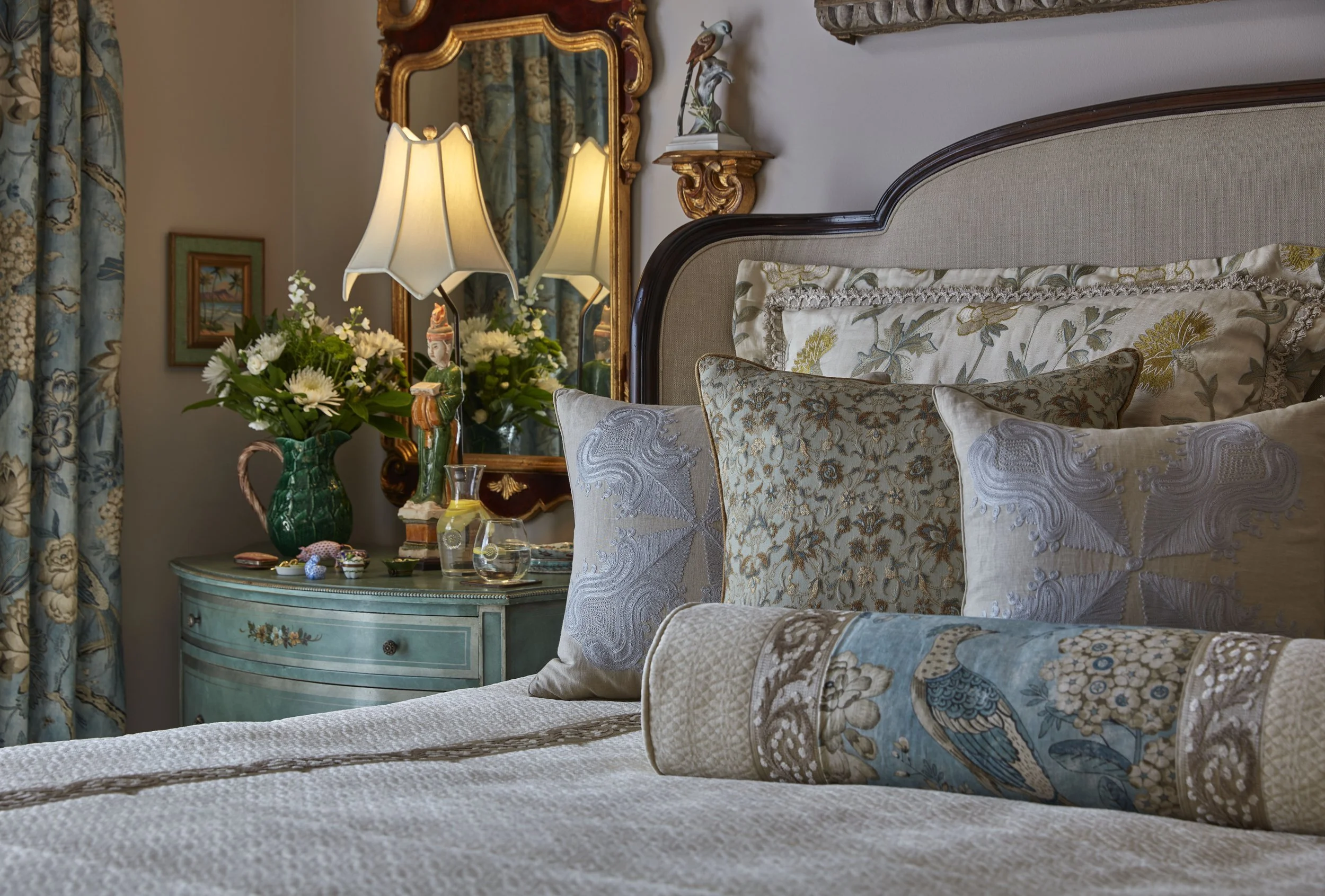 Experienced Interior Designers focused on creating luxurious, liveable, loveable spaces 