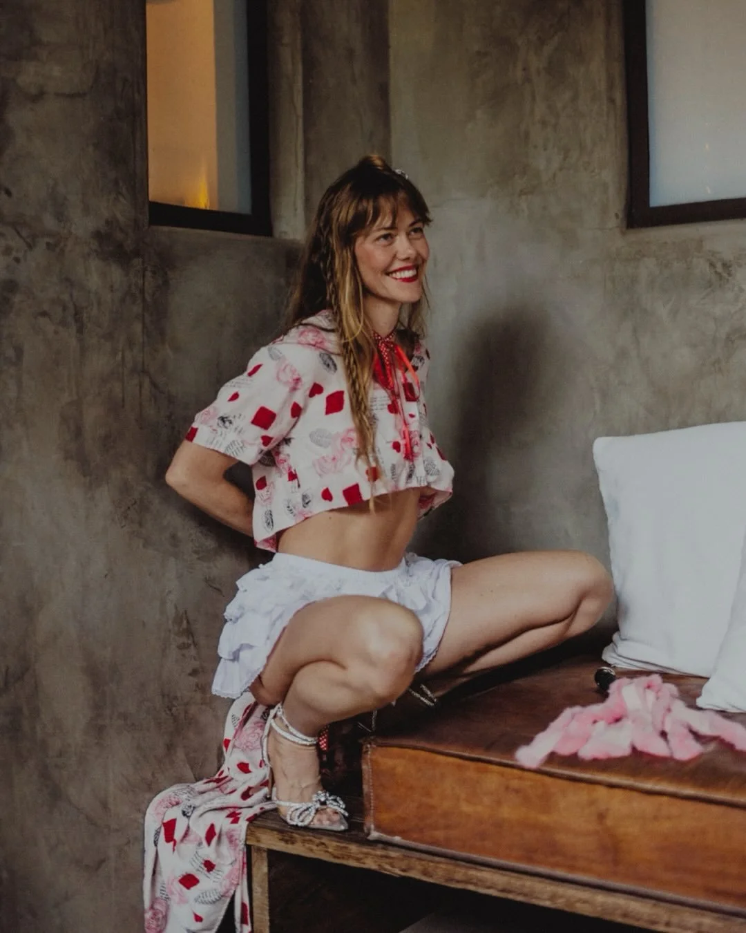 Coming Home to Myself : Day 18
or is it day 30,000? 

I&rsquo;ve been quiet here for a while.
Curled inwards with myself and my cats and a few friends. 

Truth is I don&rsquo;t feel like I never had my heart broken.
I still feel very much broken. And