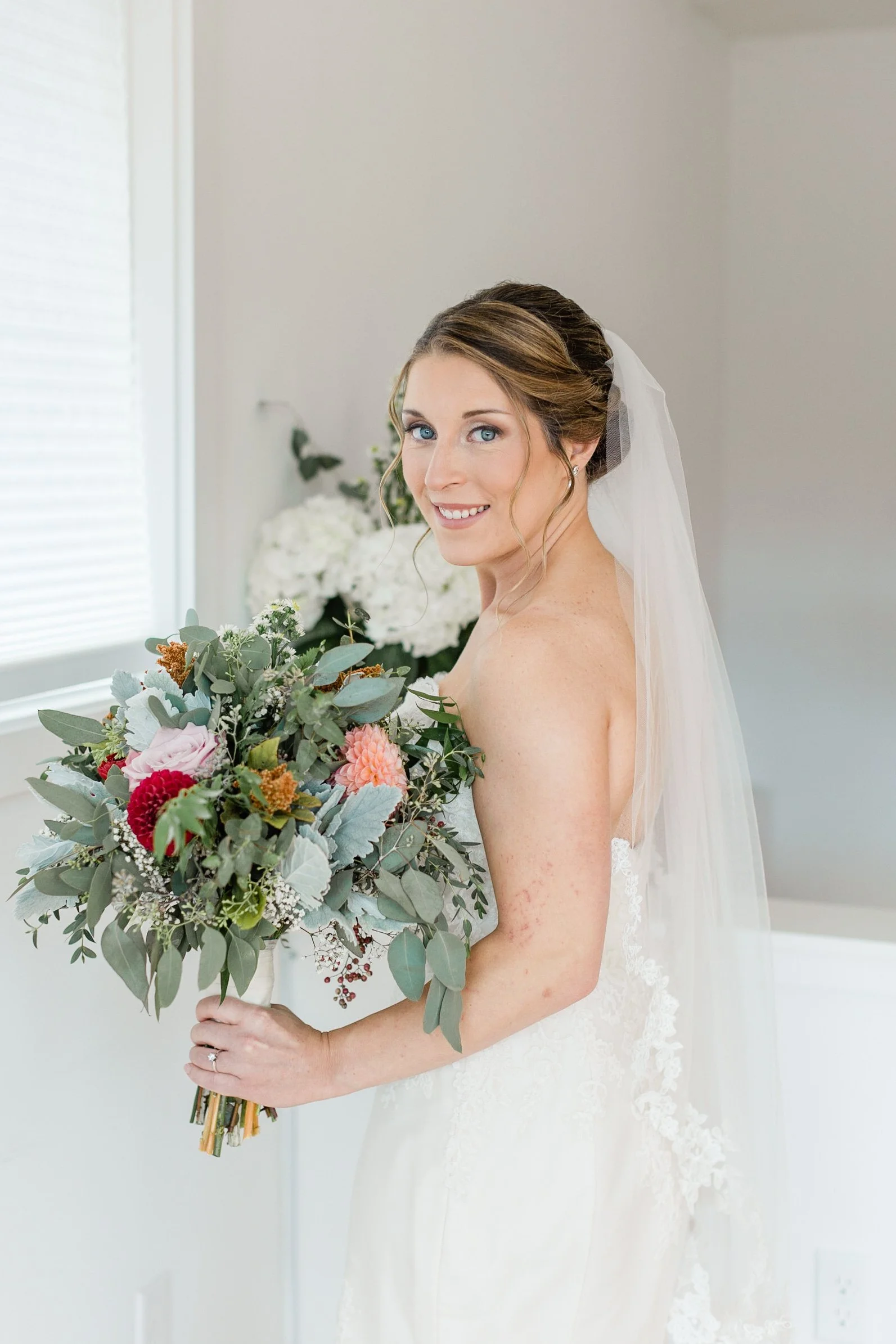 Erica-Travis-Wedding-Getting Ready-By-Lizzie-Burger-Photo-218.jpg