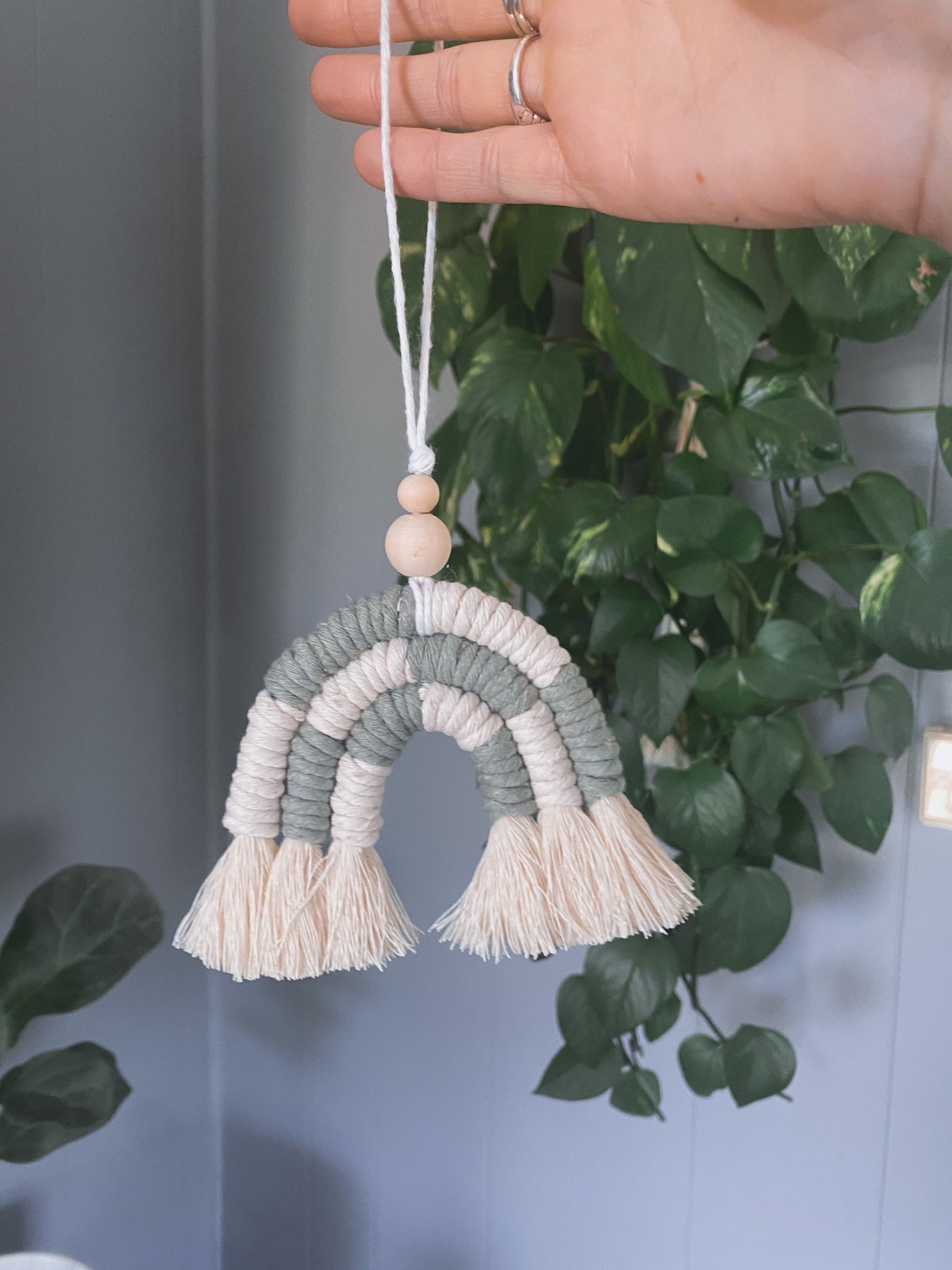 https://i.etsystatic.com/20687985/r/il/cb2360/4064682923/il_fullxfull.4064682923_mmk9.jpg