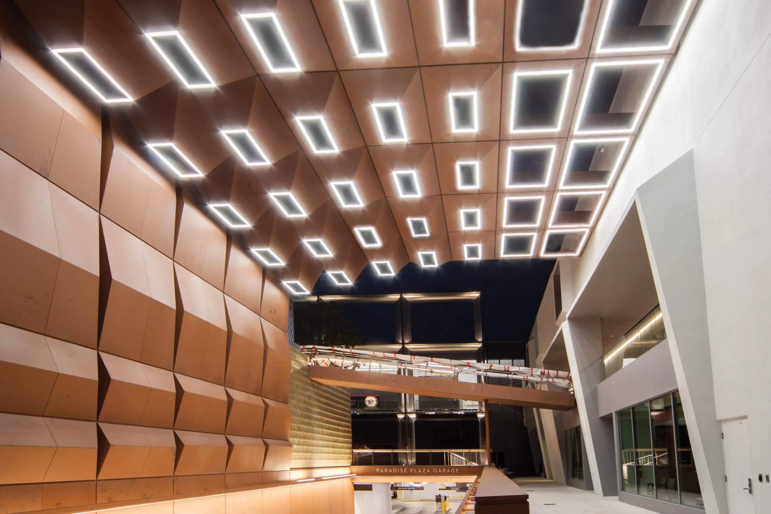 Paradise Plaza / Miami, FL / Gordon, Inc
