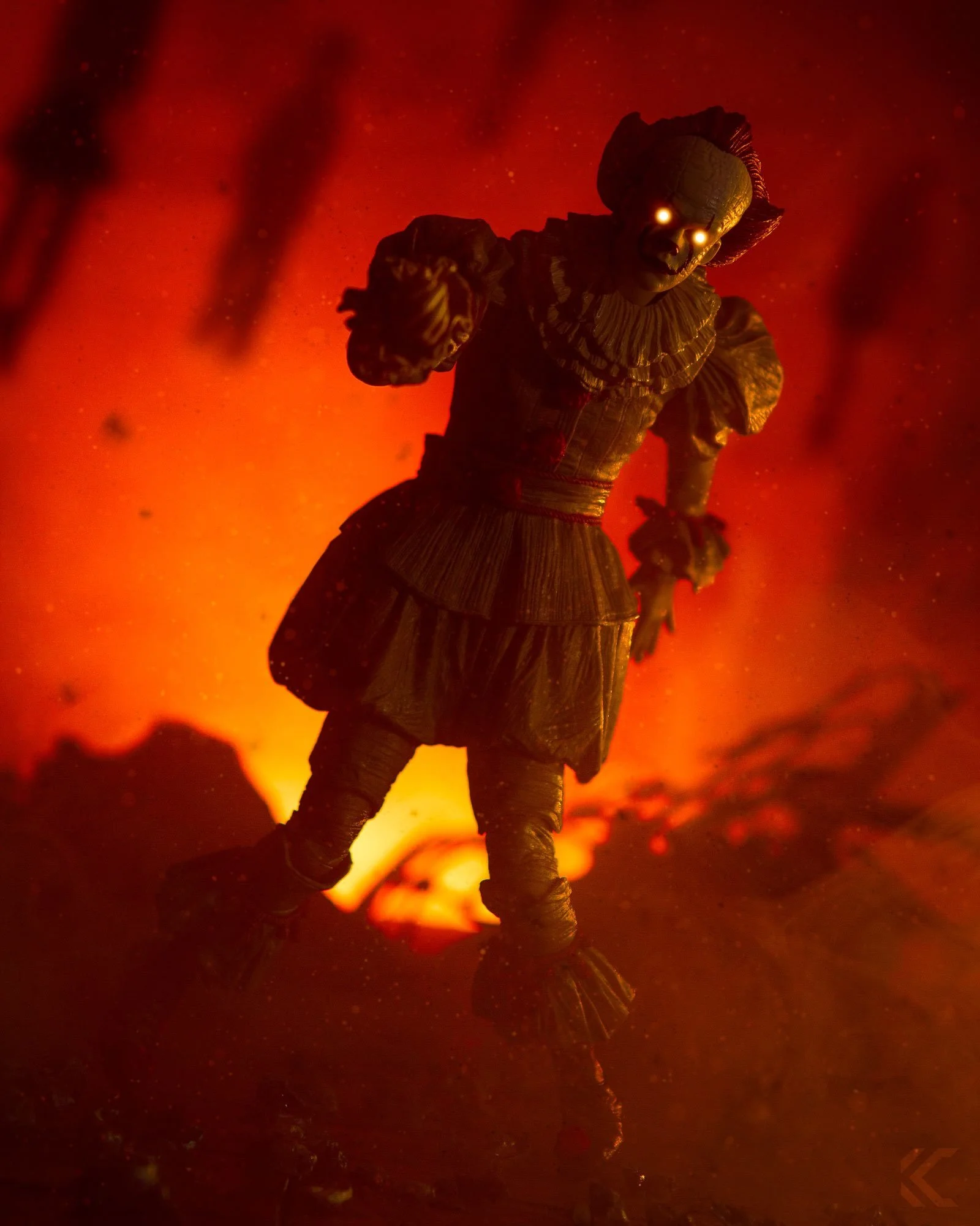 #throwback to October 2021 and this demented Pennywise toy shot titled &ldquo;You&rsquo;ll Float Too&rdquo;. 

I wanted to create a portrait of Pennywise that was moody, unsettling and otherworldly. There are a couple scenes of him with glowing eyes 
