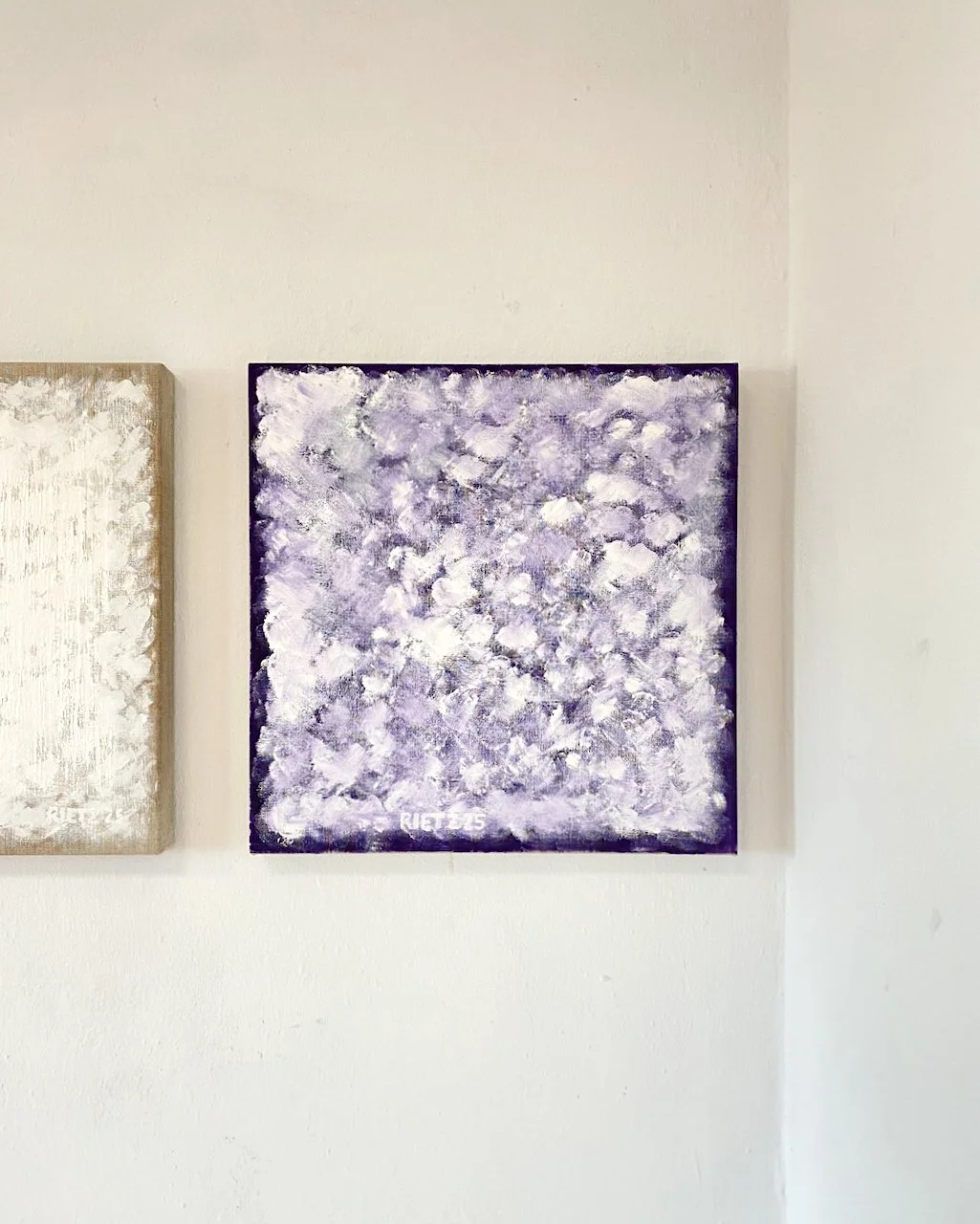 240425 wall, 2025, 50 × 50 cm, oil and acrylic on raw linen