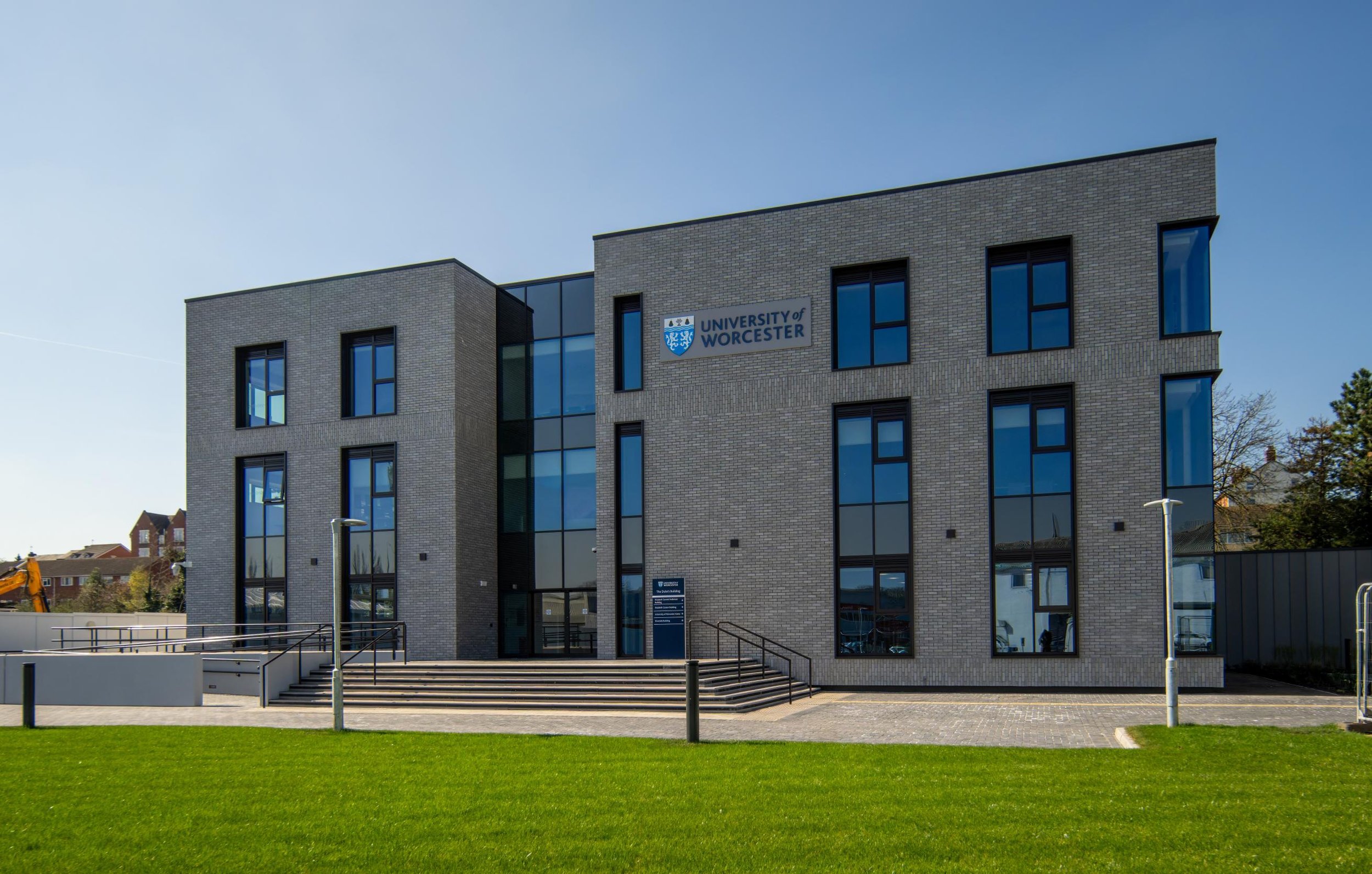 UOW7.jpg