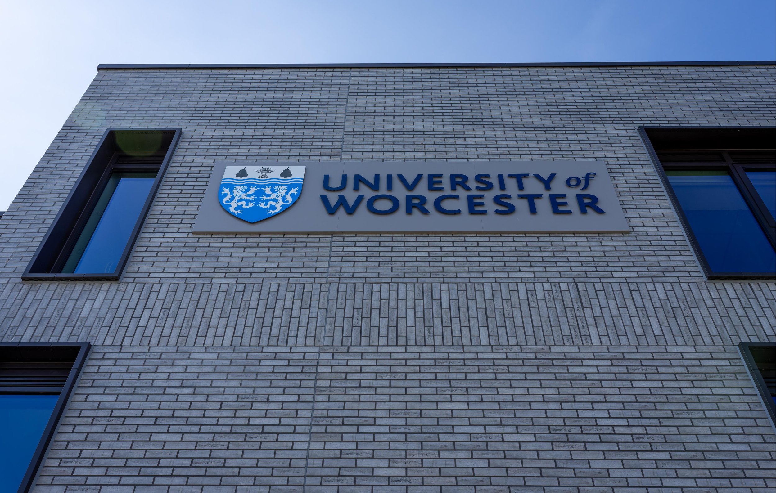 UOW43.jpg