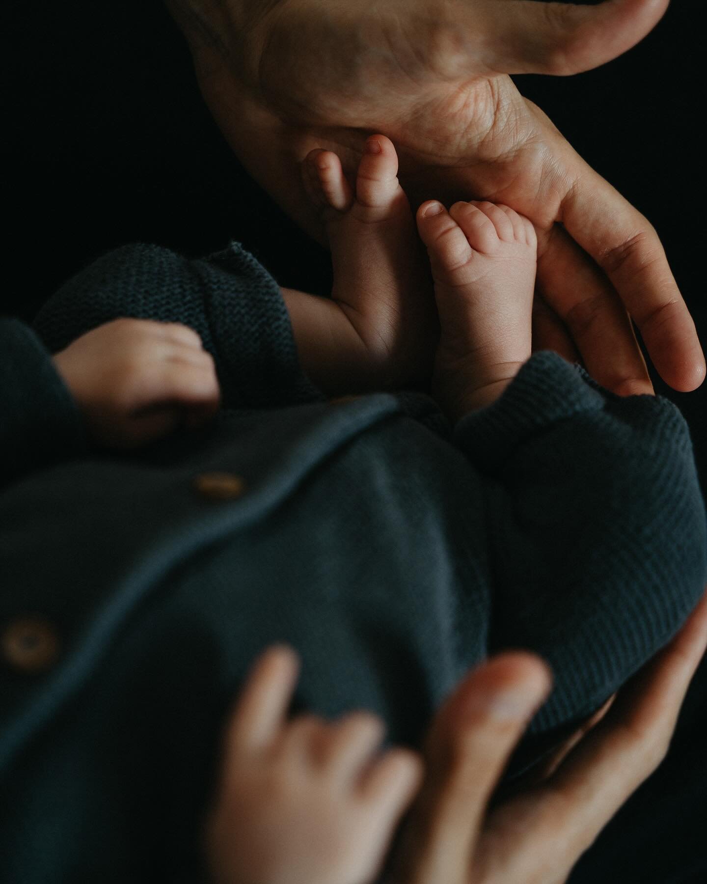 Une mise en page un peu diff&eacute;rente aujourd&rsquo;hui, parce que je pr&eacute;f&egrave;re ne pas partager de photos d&rsquo;enfants sur les r&eacute;seaux 💛

Mais je ne pouvais pas ne pas vous montrer un petit bout de cette nouvelle aventure a