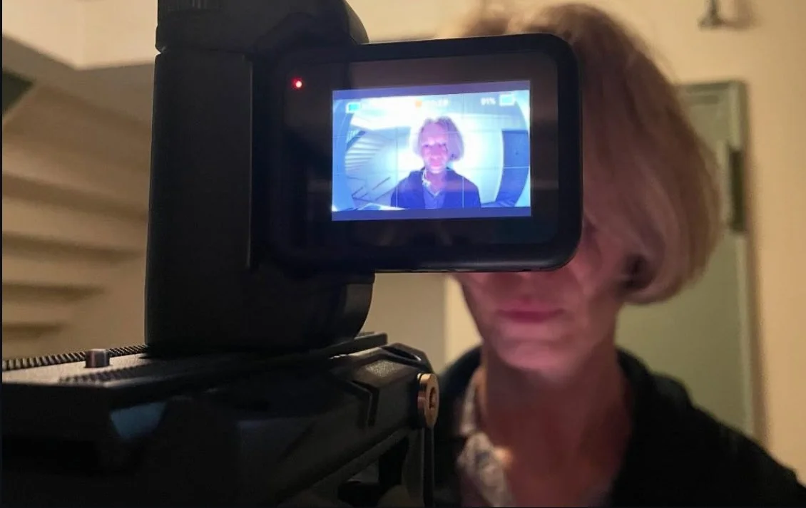 The Mysterious Woman (Yolanta Valeikaite).