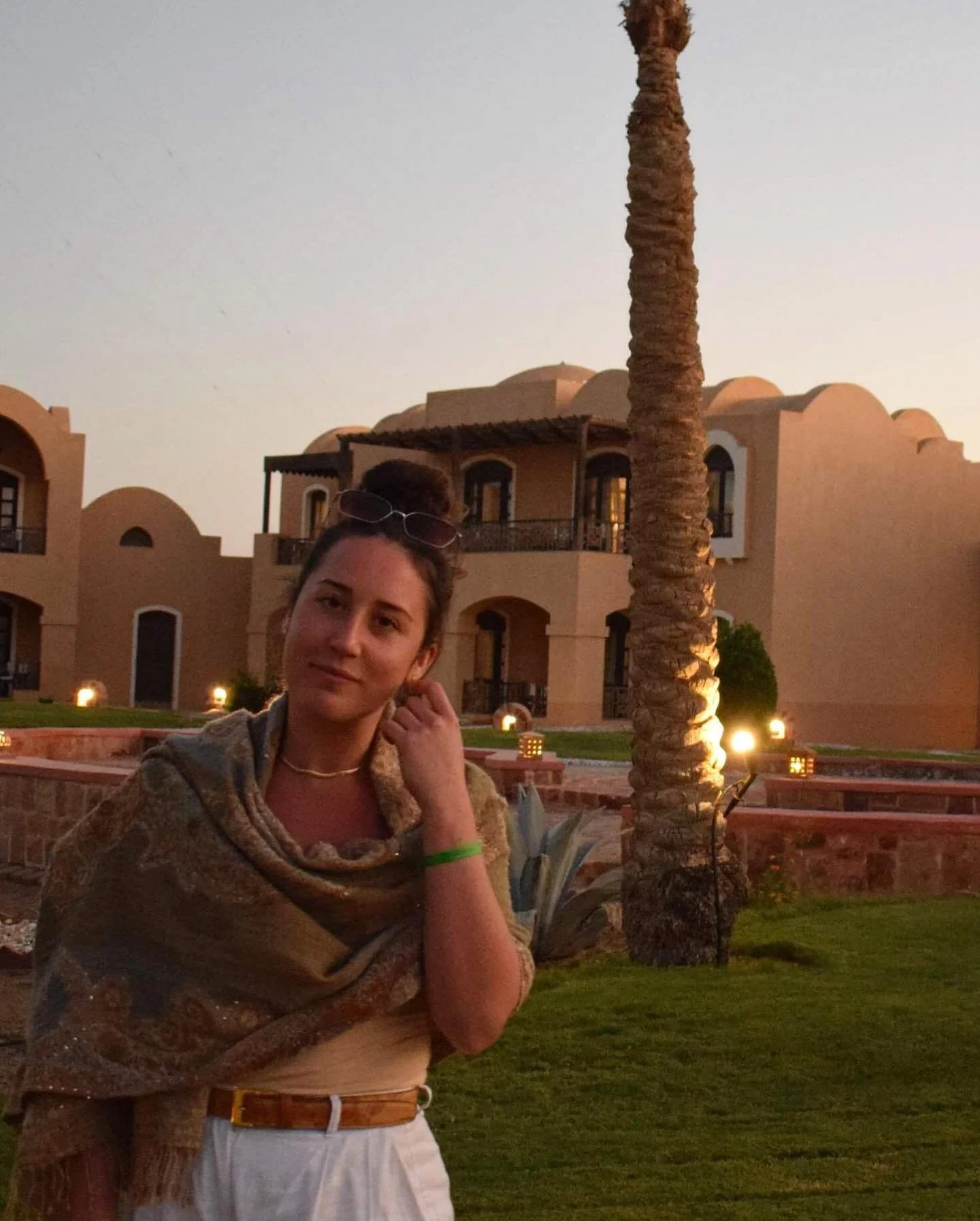 So here&rsquo;s a bit about me if you&rsquo;d like to work with me and want to get a little sense of who I am&hellip; 😊

🇮🇹🍝 I&rsquo;m Italian and grow up making pasta from scratch. 

🌸🐚 I love nature and as a child I loved the idea that humans