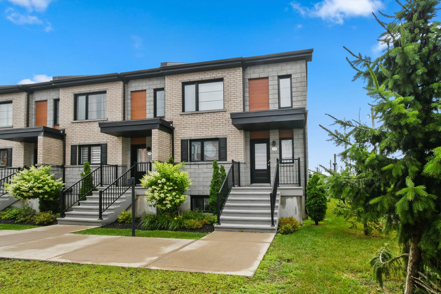 526 Papineau - Façade 