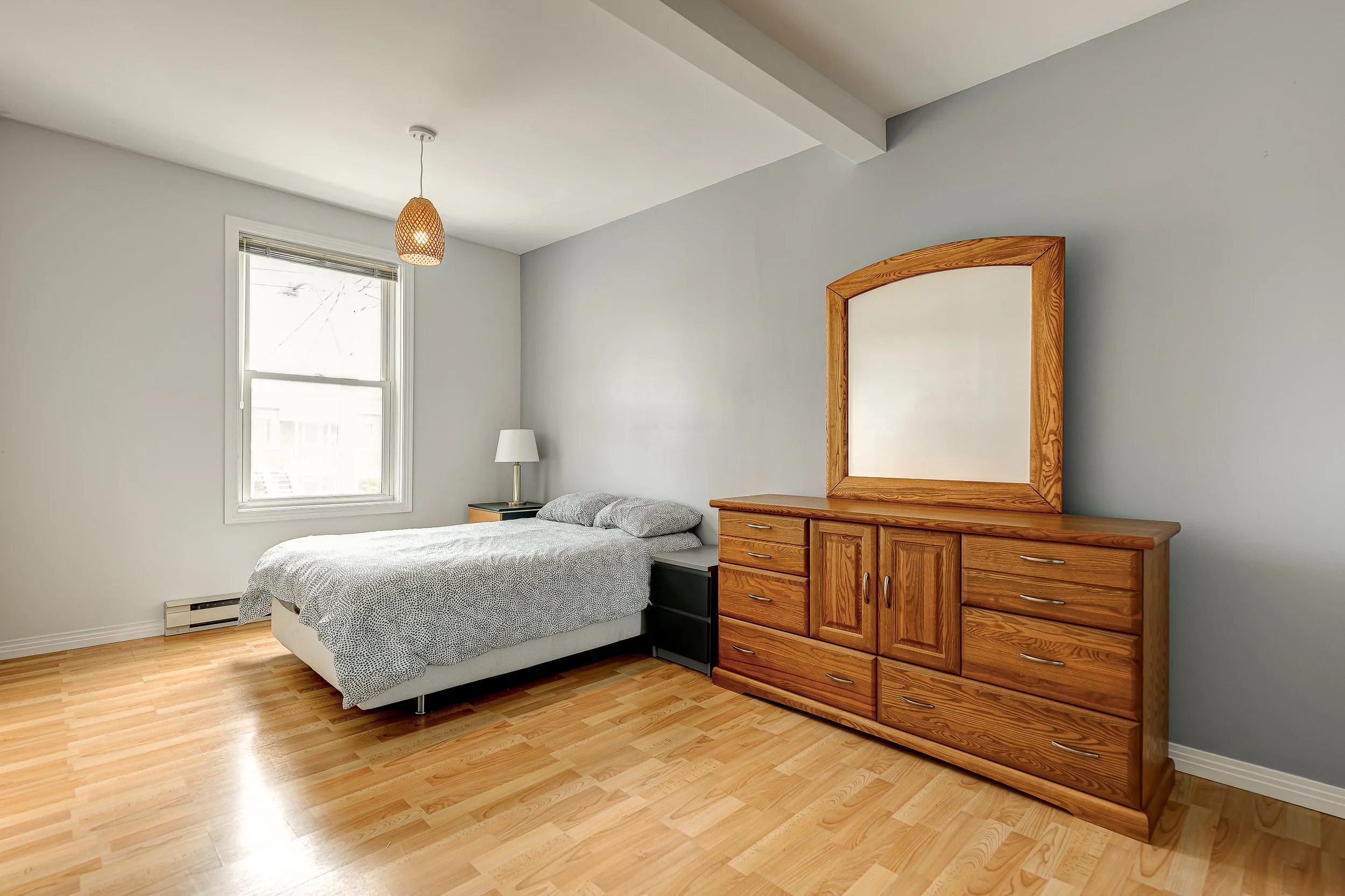 2184 Lebrun - Chambre 3.jpg