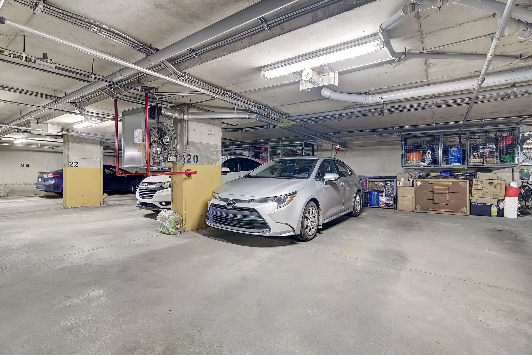 208-2970 rue du Trianon - Garage