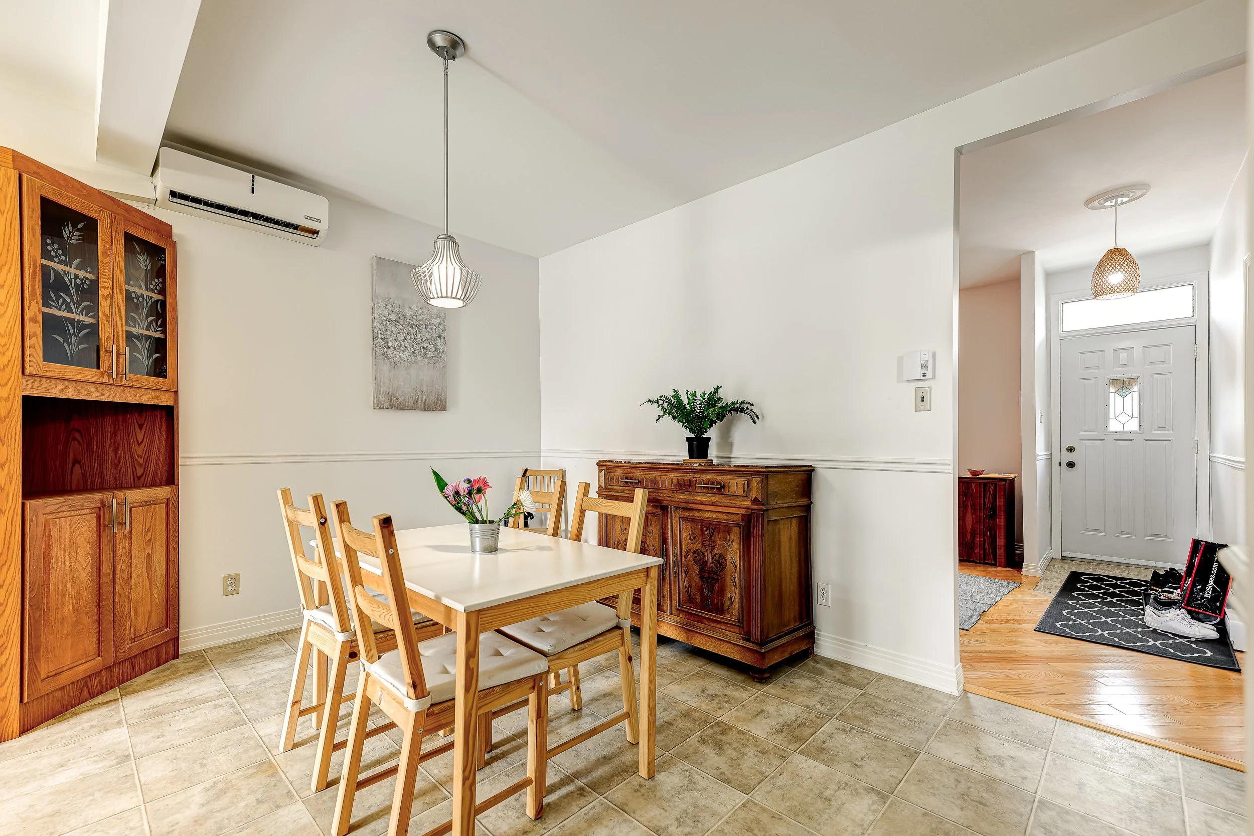 2182 Lebrun - Salle à manger 2.jpg