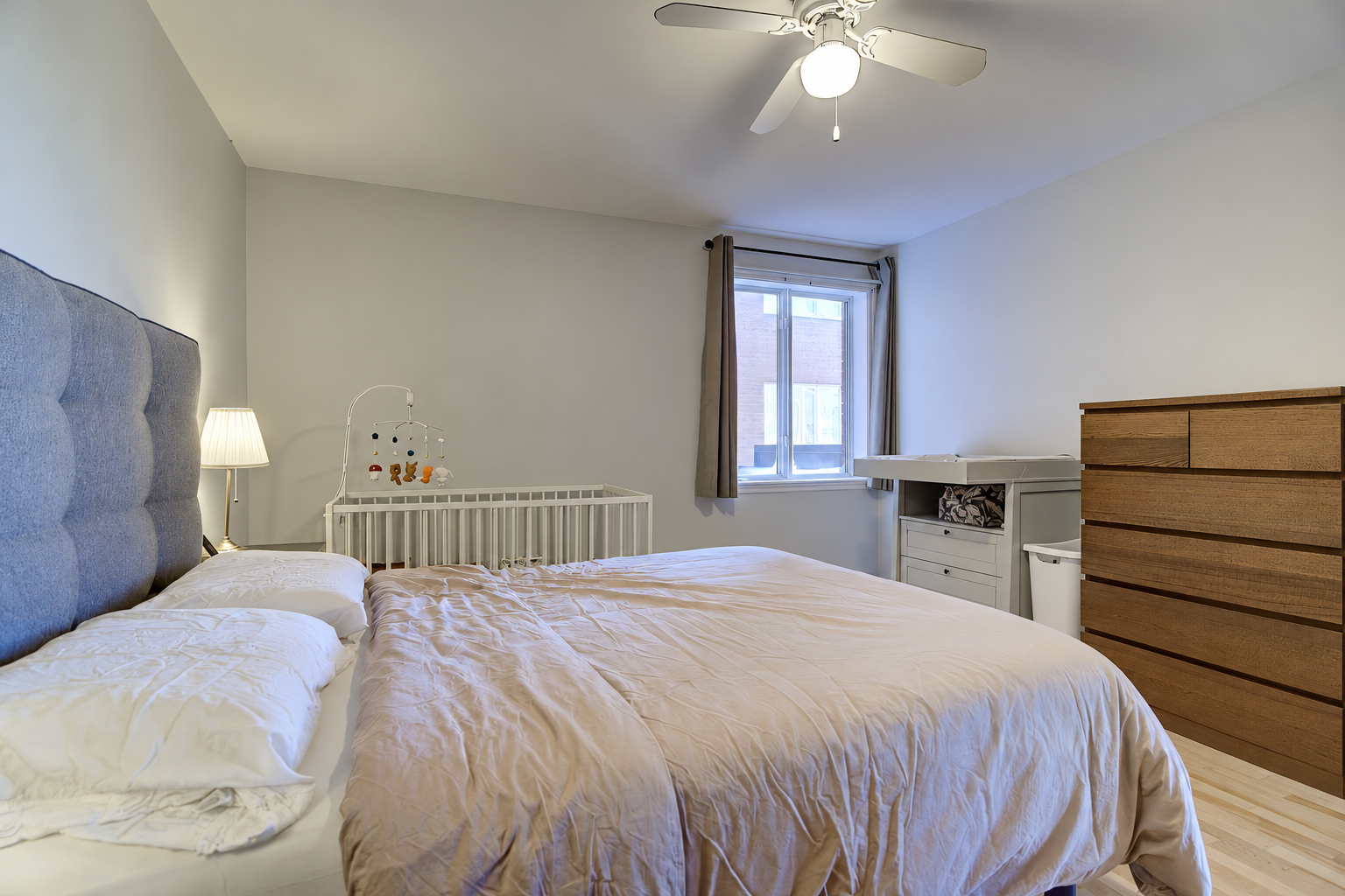 208-2970 rue du Trianon - Chambre