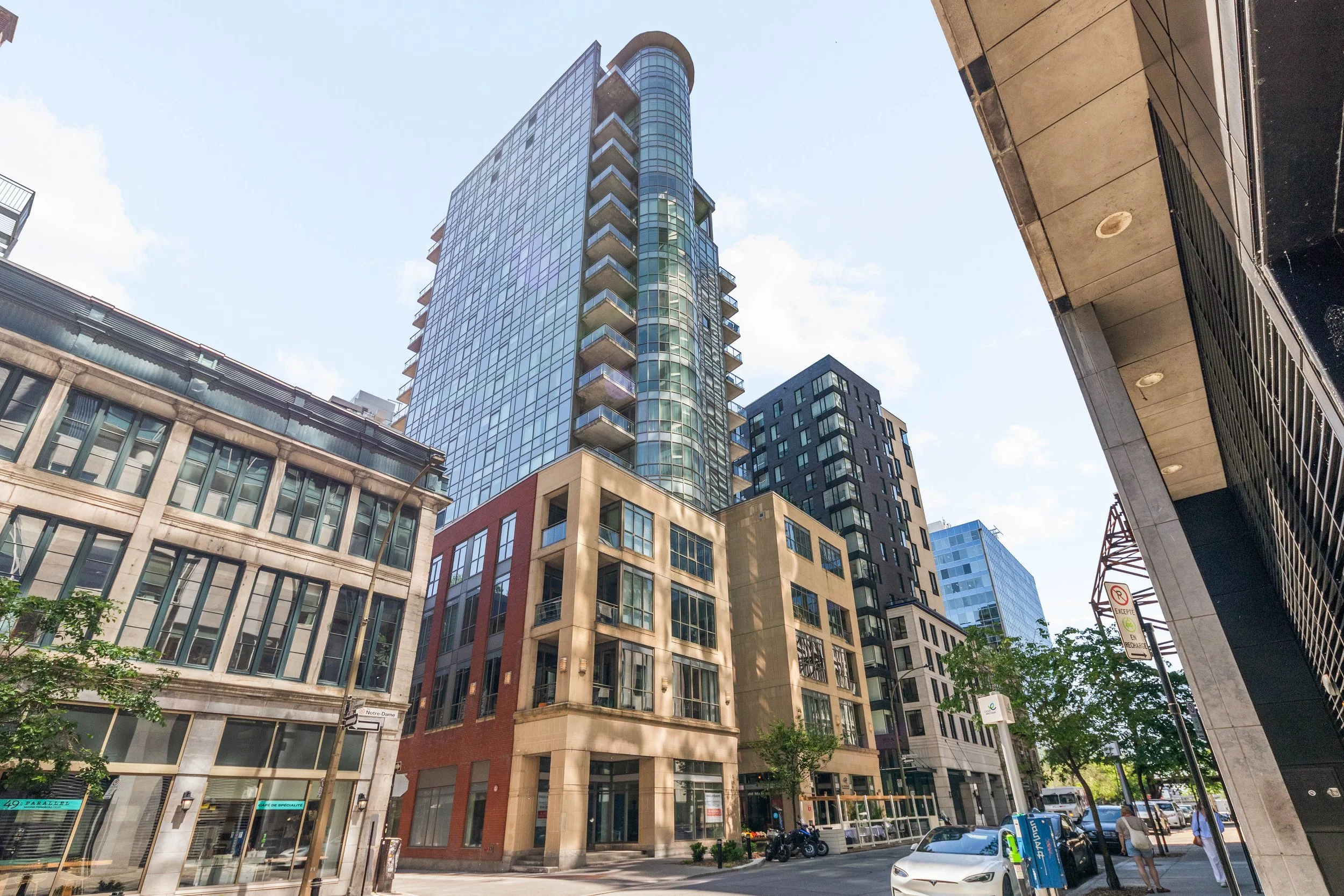 308-650 rue Notre-Dame Ouest (30).jpg