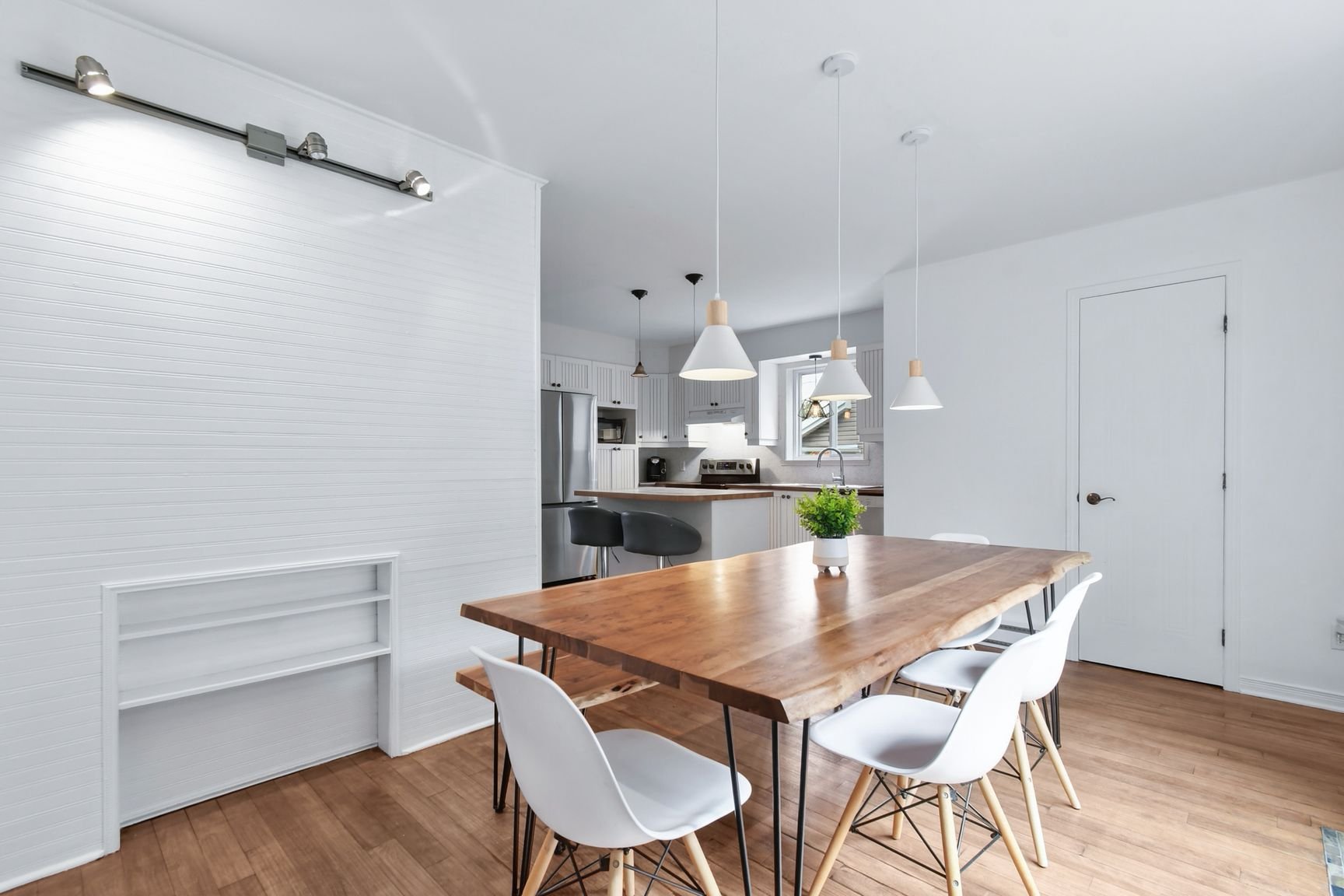 150 rue J.-C.-Wilson - Salle à manger