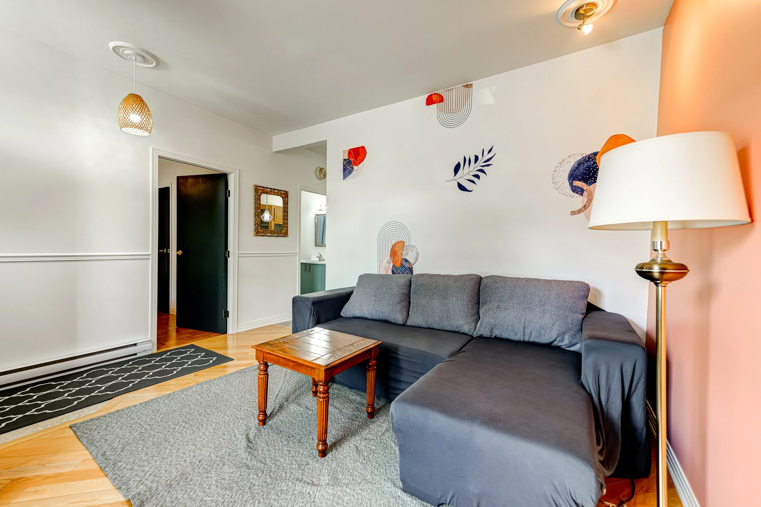 2182 Lebrun - Salon 3.jpg