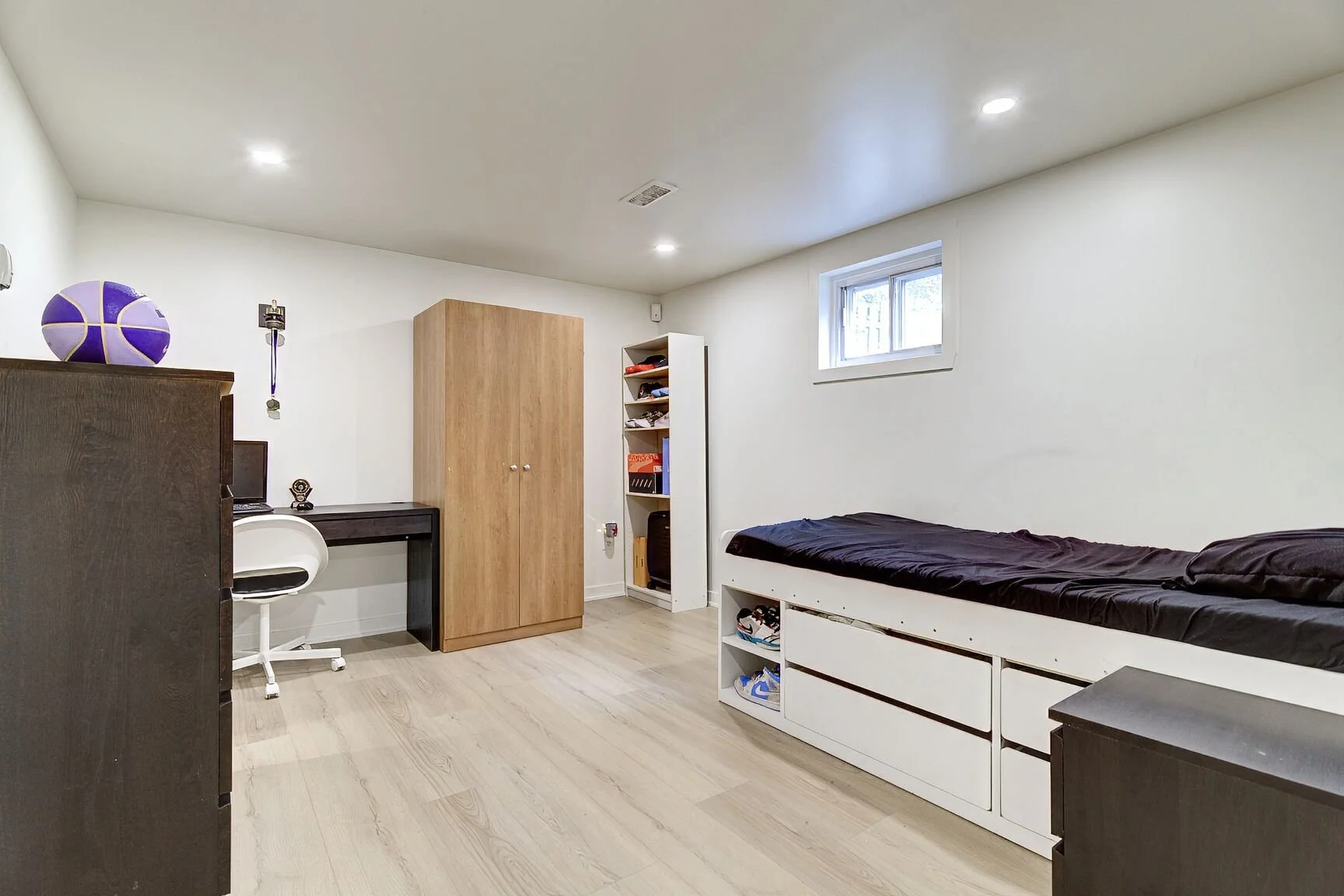 0041-Guichet-Immobilier-3221-Edgar-41.jpg