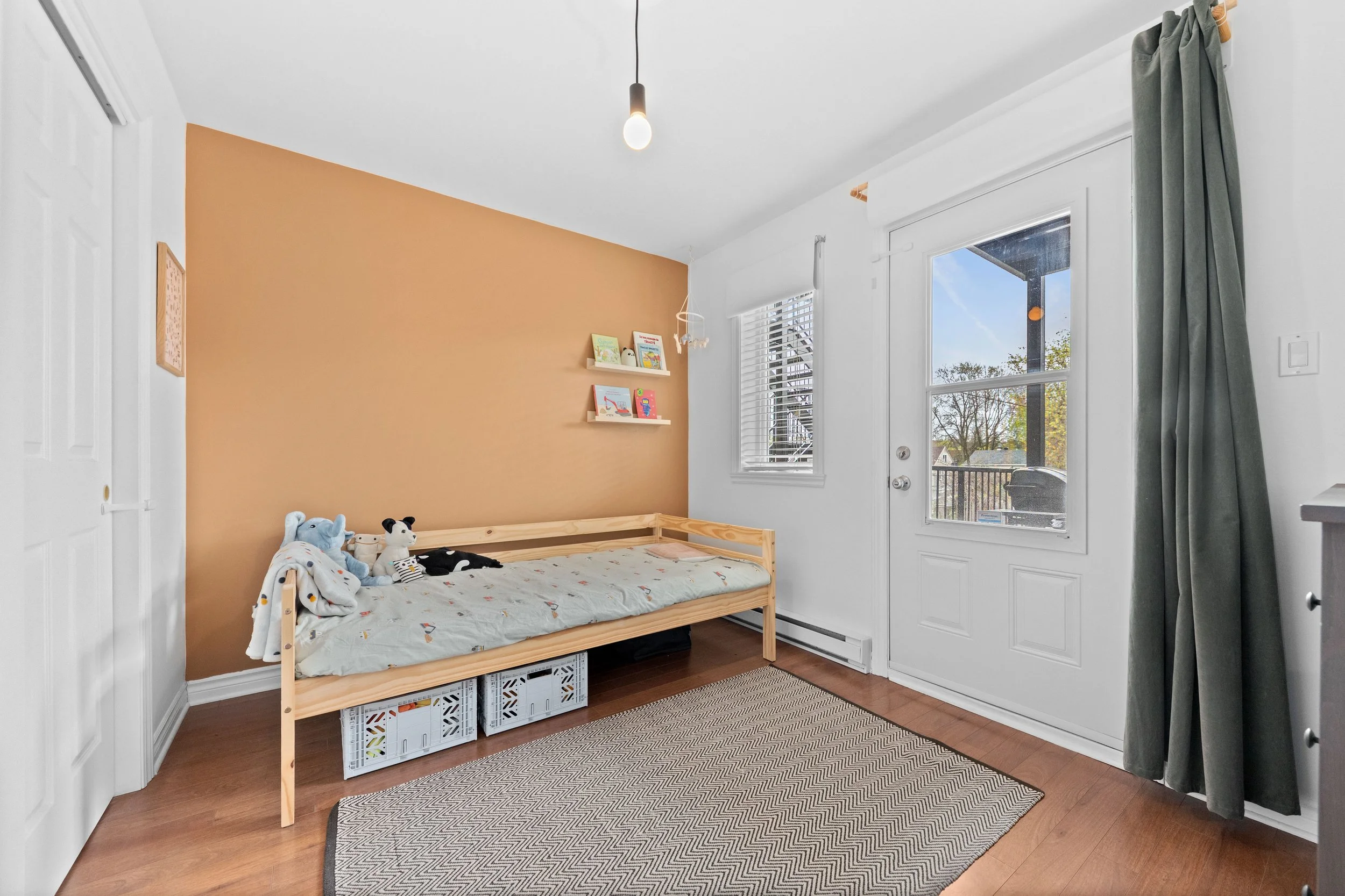 Chambre à coucher  9920 Lajeunesse app.3 - 3.jpg