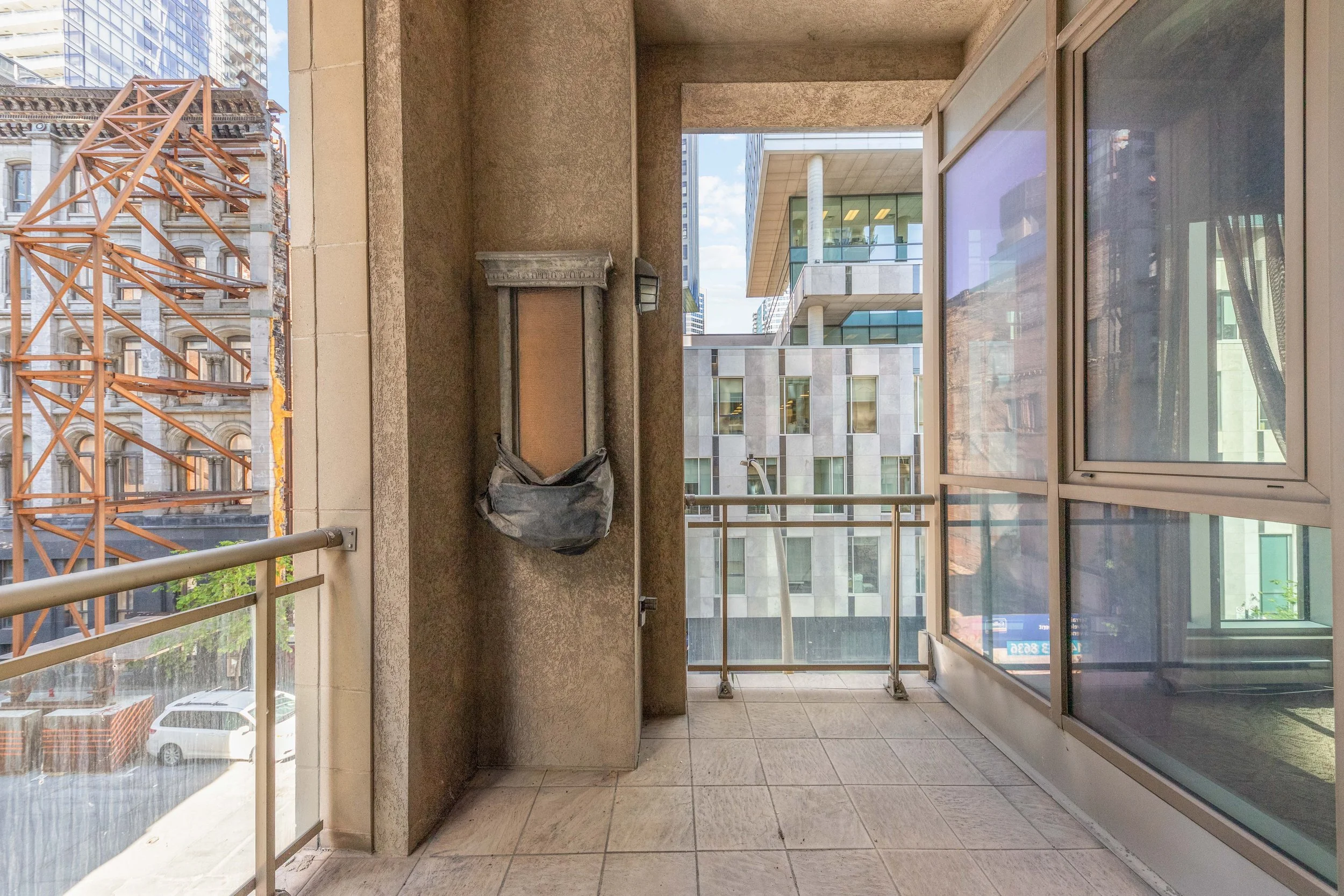 308-650 rue Notre-Dame Ouest (18).jpg