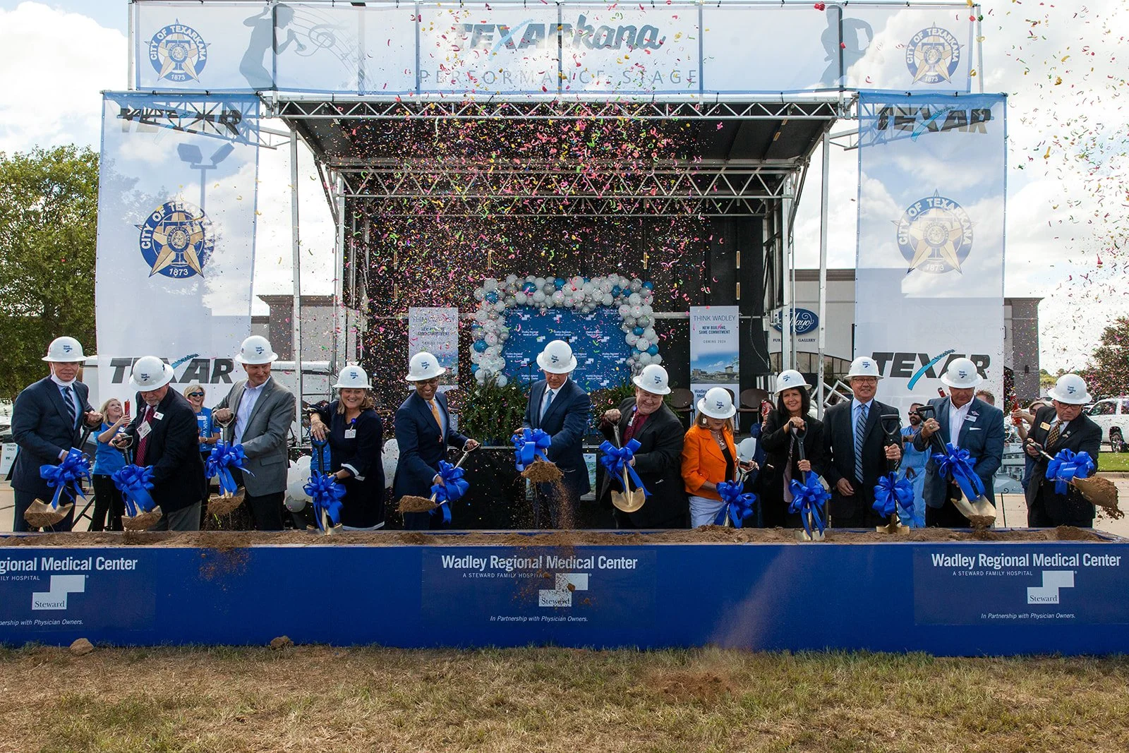 Print-MaryCyrusPhotography-Groundbreaking-12_websize.jpg