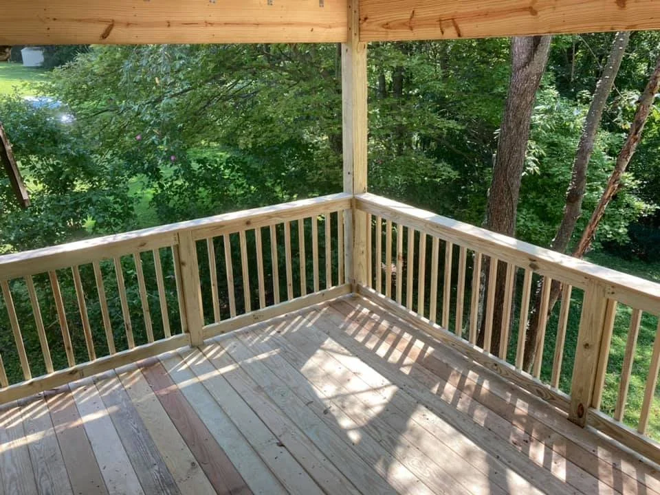 Trusted Pittsburgh deck company installing custom decks and railings for your Pittsburgharea