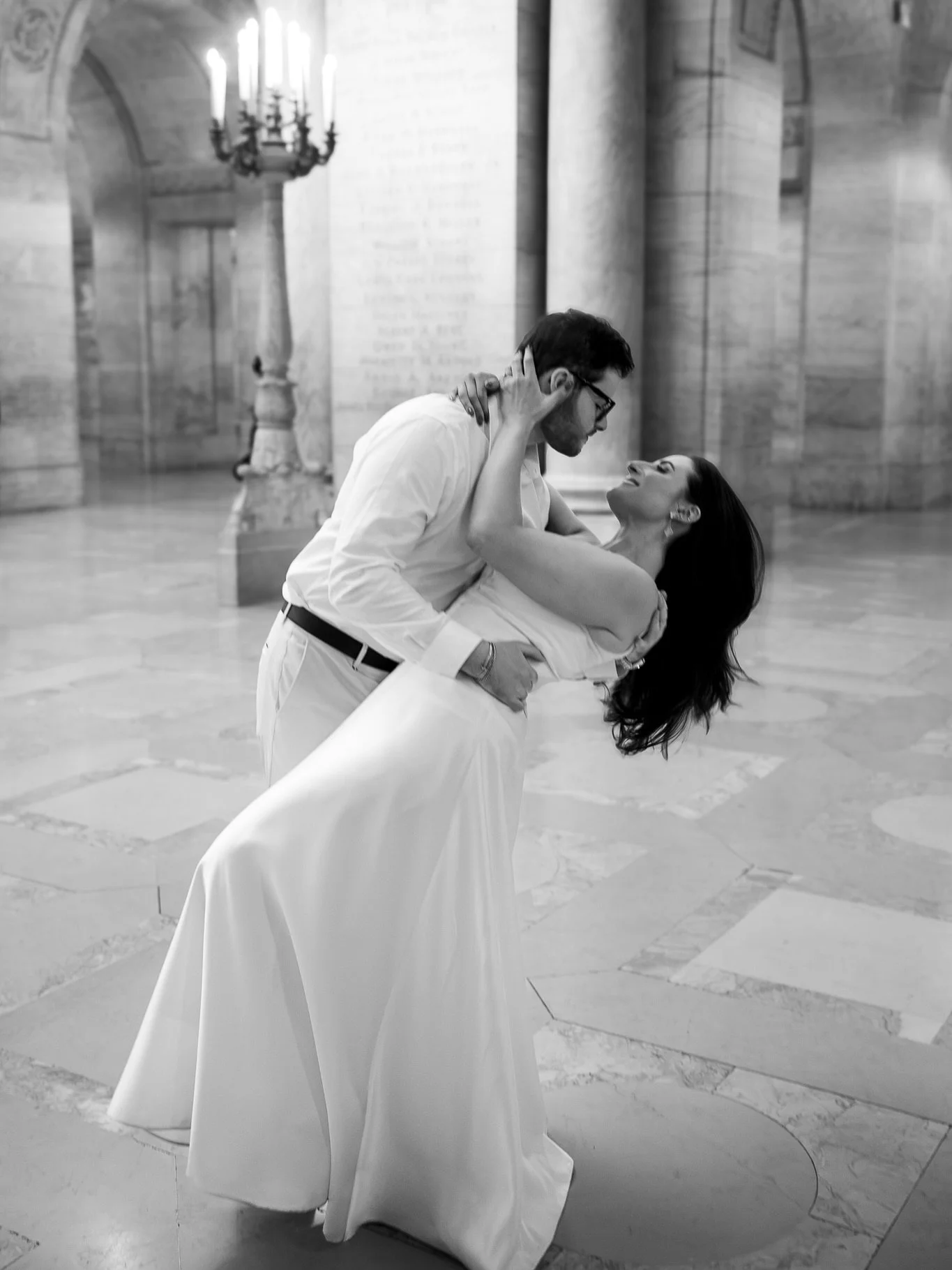 a romantic evening in and around the new york public library, with ryan and dan 🌹🕯️🤍🌃

keywords:
proposal photographer
nyc engagement photographer 
nyc wedding photographer
couples shoot
timeless
traditional
