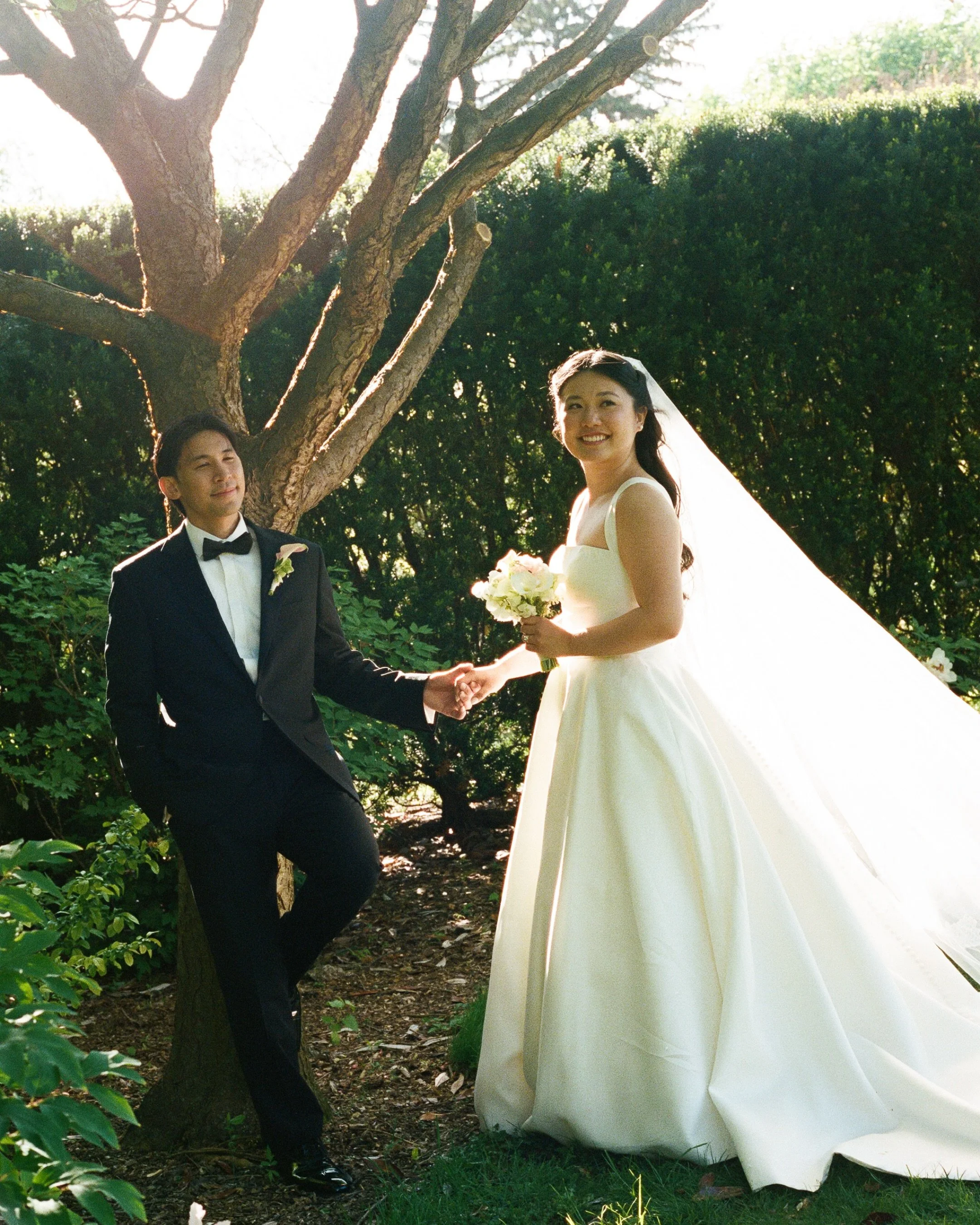 jasmin &amp; anthony&rsquo;s wedding day was one of bliss and wonder, a fairytale set in the most beautiful summer gardens of @celebrateatsnugharbor 🪷✨

from skipping down the aisle to makin&rsquo; my way downtown, a cocktail hour against the backdr