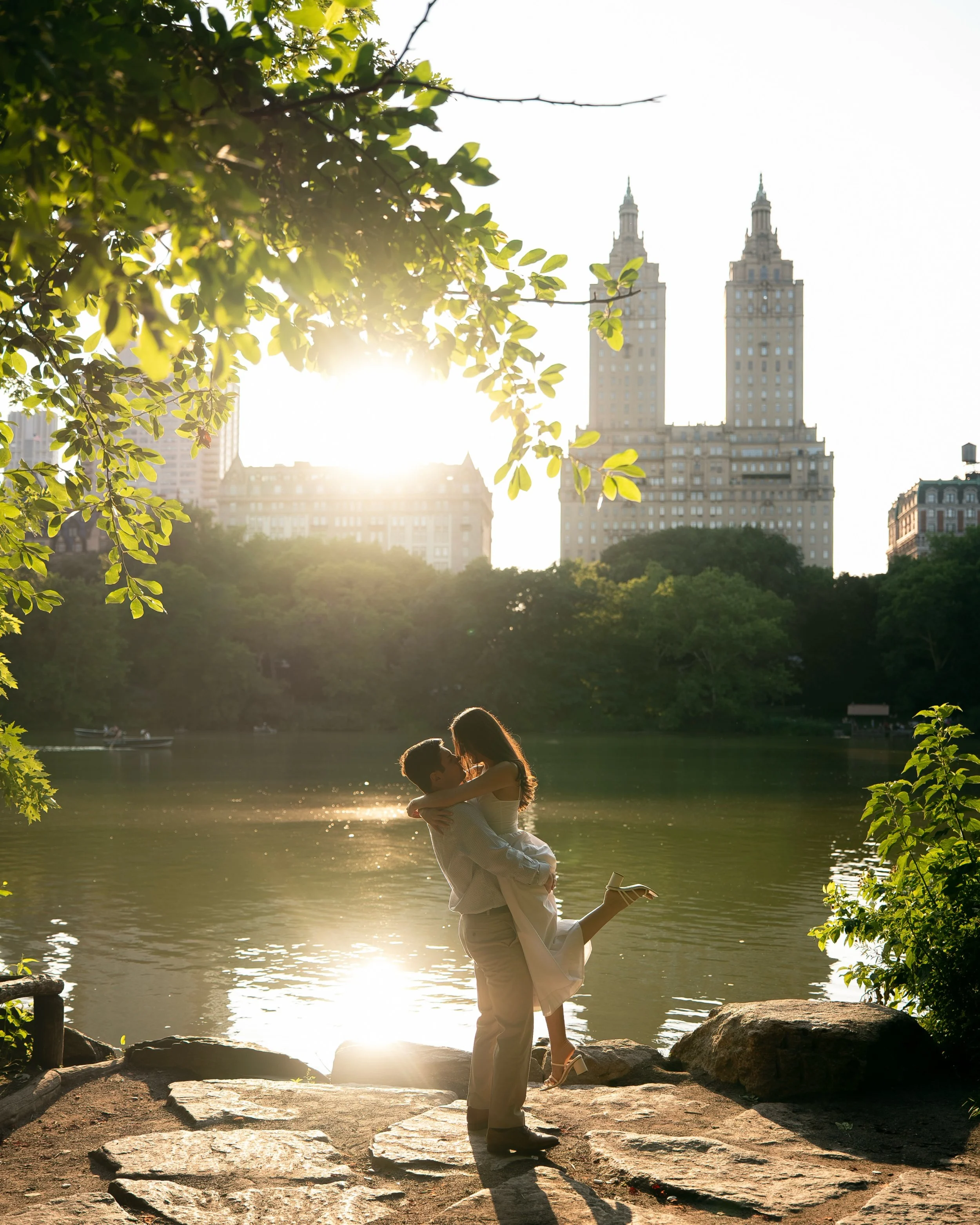sabrina &amp; alex at sunset :) 

an absolutely cinematic evening at central park, filled with so much laughter&hellip; and a little mogging (aren&rsquo;t they the most beautiful couple?) 🌇

keywords:
2027 wedding planning
new york city wedding phot