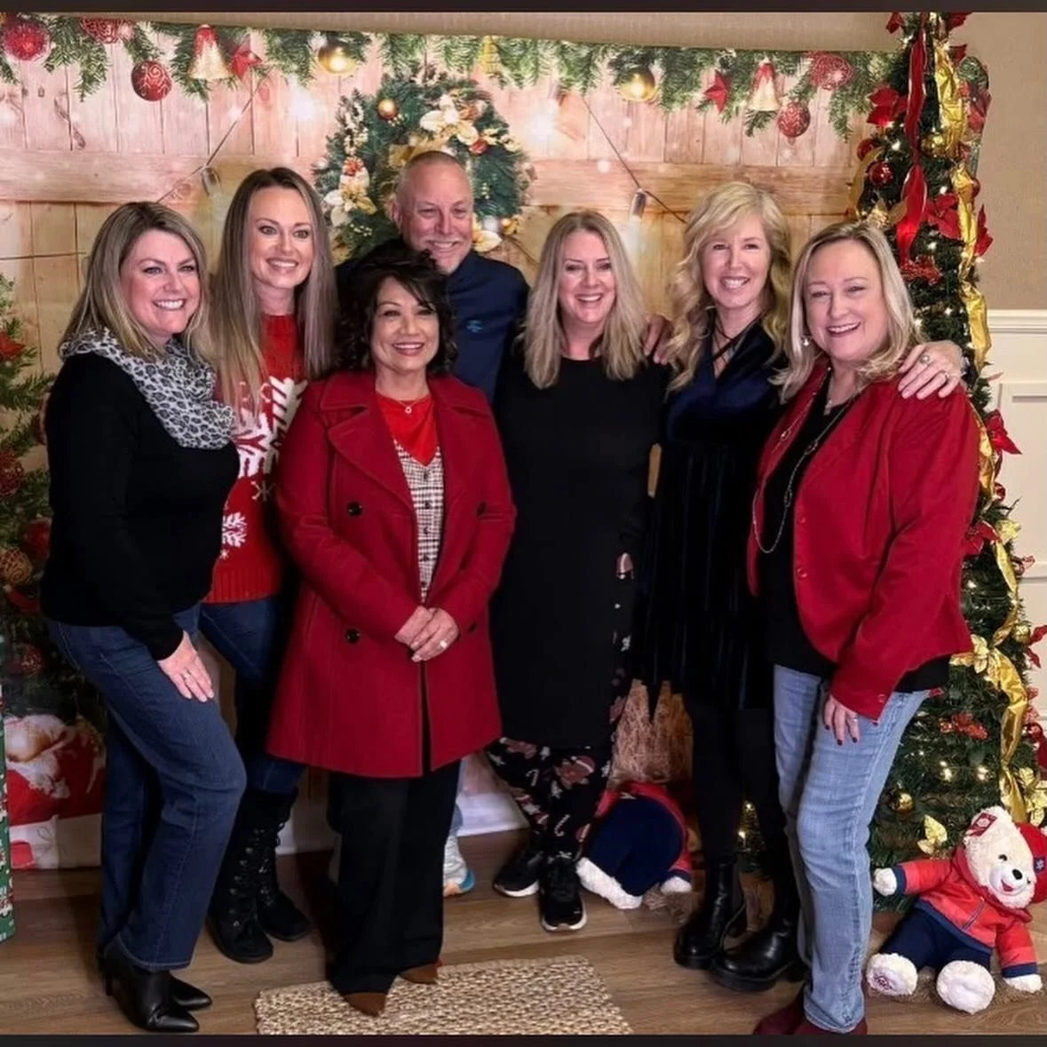 Kicking off the season with good company at the Oakdale Cantree✨🎄