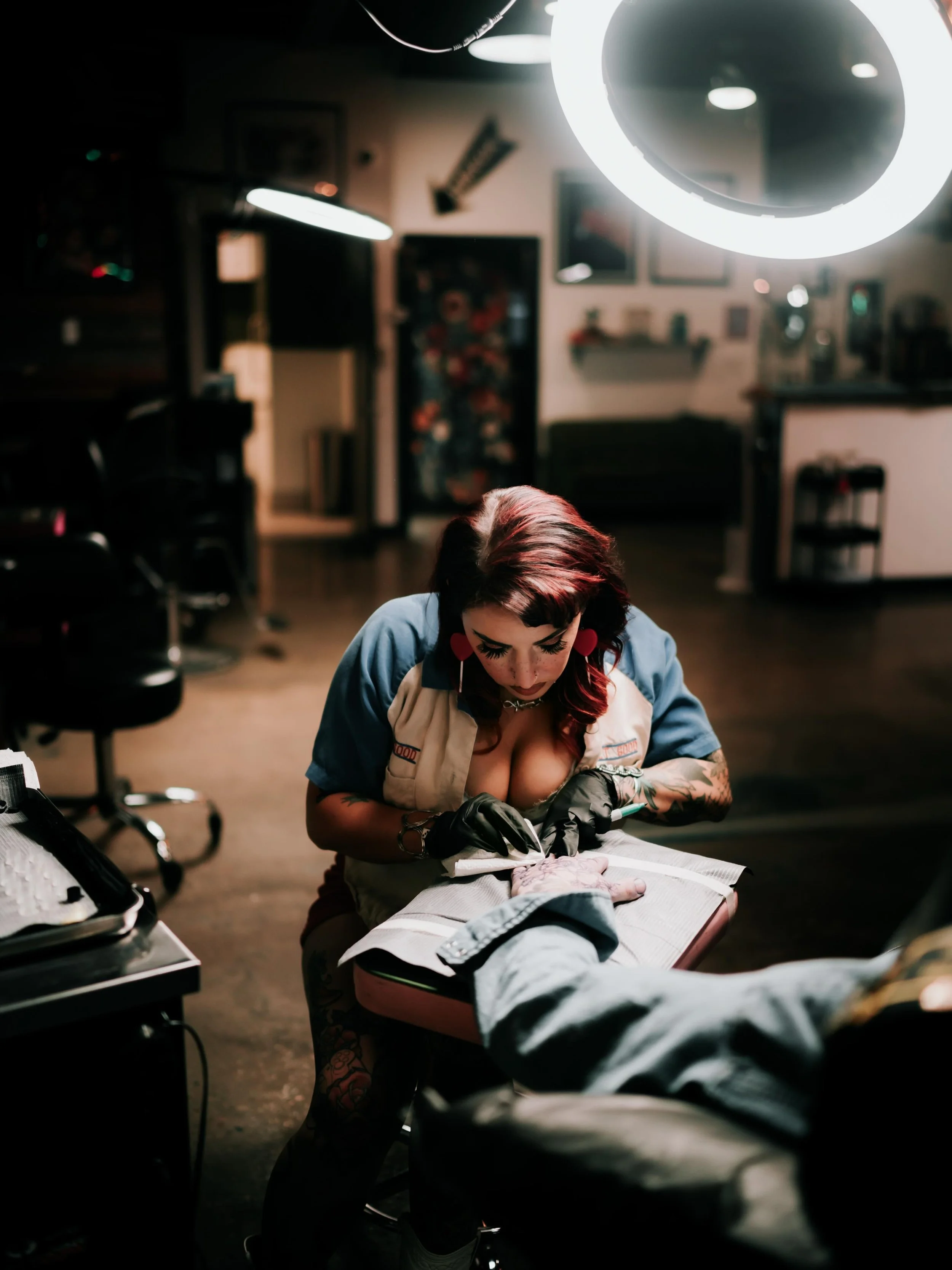 FAST 🖤 FUN 🖤 AFFORDABLE - BLUE COLLAR TATTOOING. 

I love what I do more than anything in this world. I want to share what I&rsquo;ve fallen in love with - with you. The love of the craft, the human relations and the self love and self confidence o