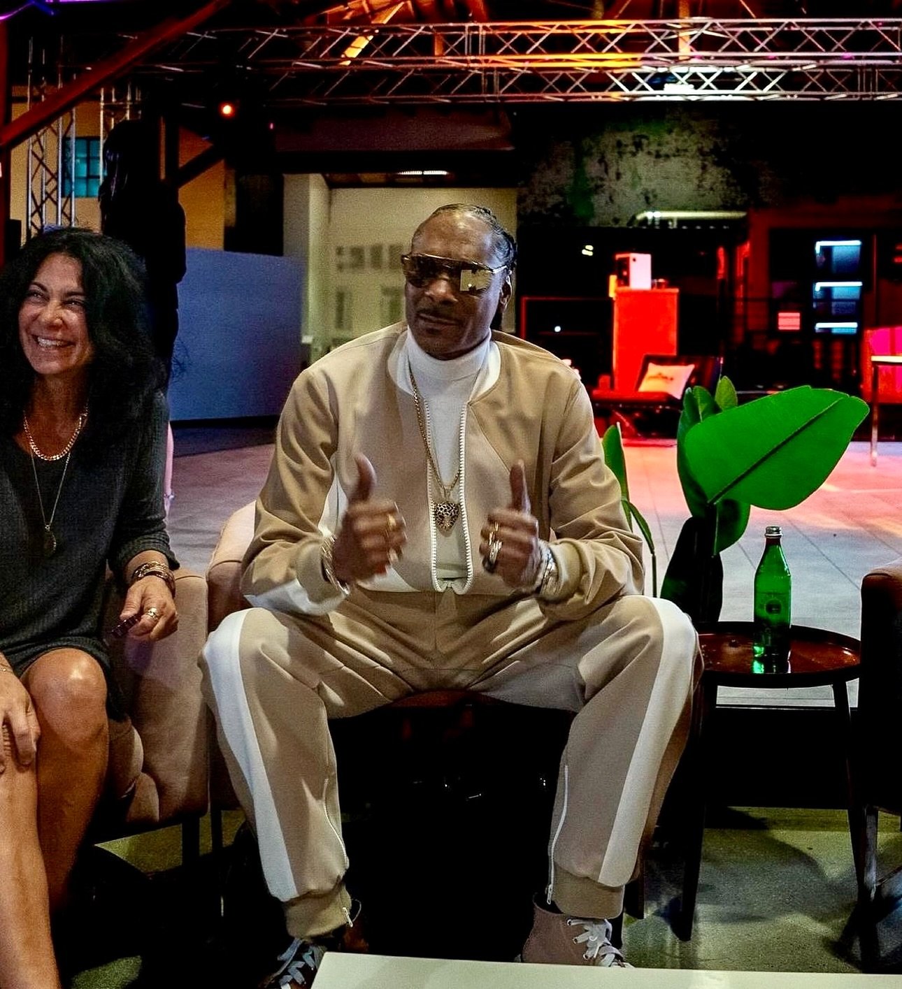 Today, in Armenian Jewelry News 🗞️:
Armenian jewelry designer Carolyn Rafaelian, the designer behind @alexandani and @mtlalchemist , teamed up with Snoop Dogg for his new jewelry brand &ldquo;Lovechild&rdquo;.

We are proud of our Armenian jewelry t