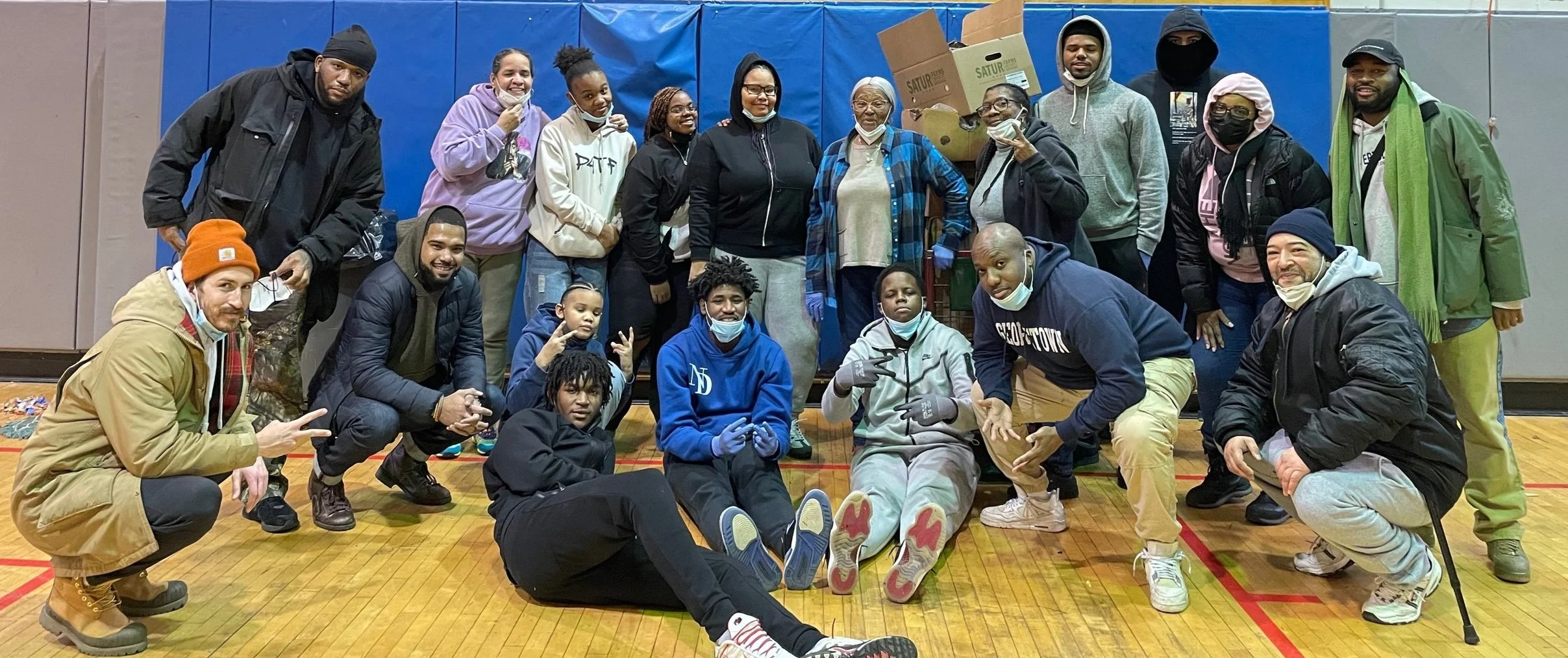 FOOD WITH FAM - Volunteers