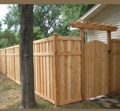 Board on board extra trim cedar 4x4 posts.jpg