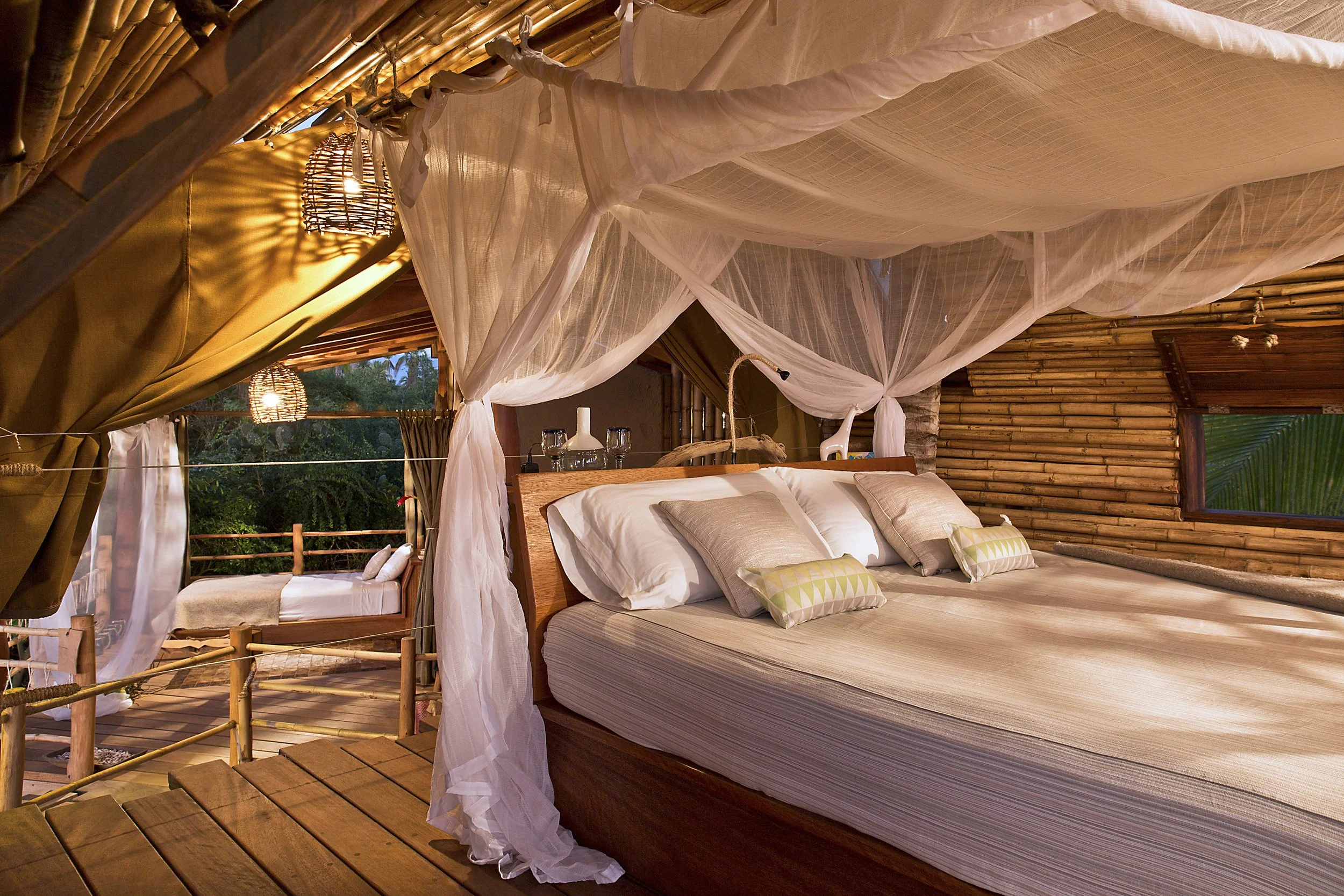 10 - Leonardo.Palafox_Treehouse Lounge View from Perch.jpg