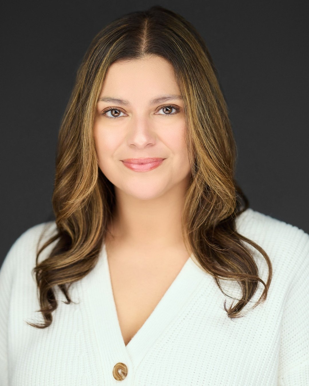 New Headshot for Veronica

#professionalheadshot #businessheadshot #ocbusiness #headshotphotographer #personalbranding #personalimage #studiophotography #studioportrait