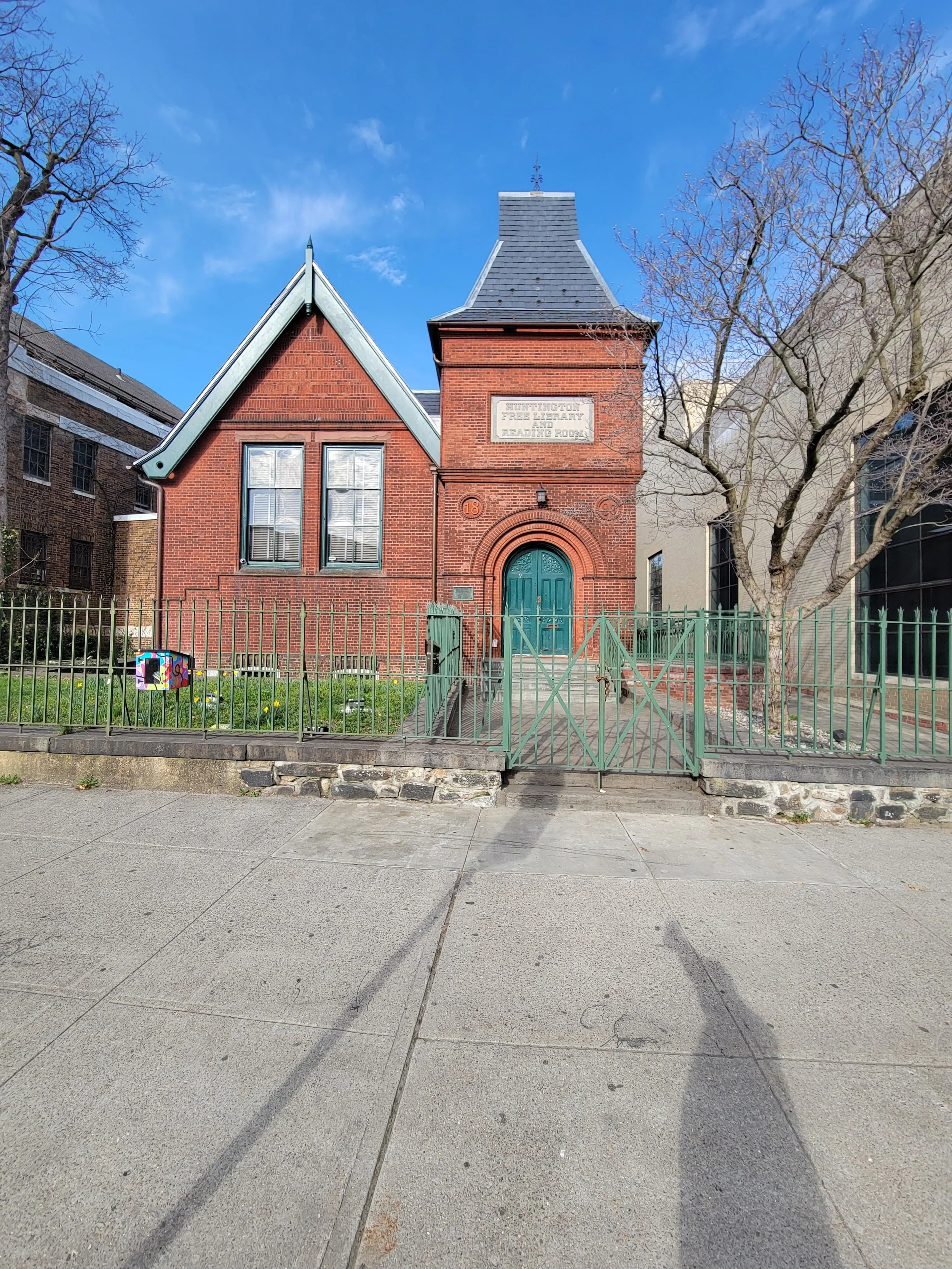 Image of Huntington Free Library in the Bronx, New York