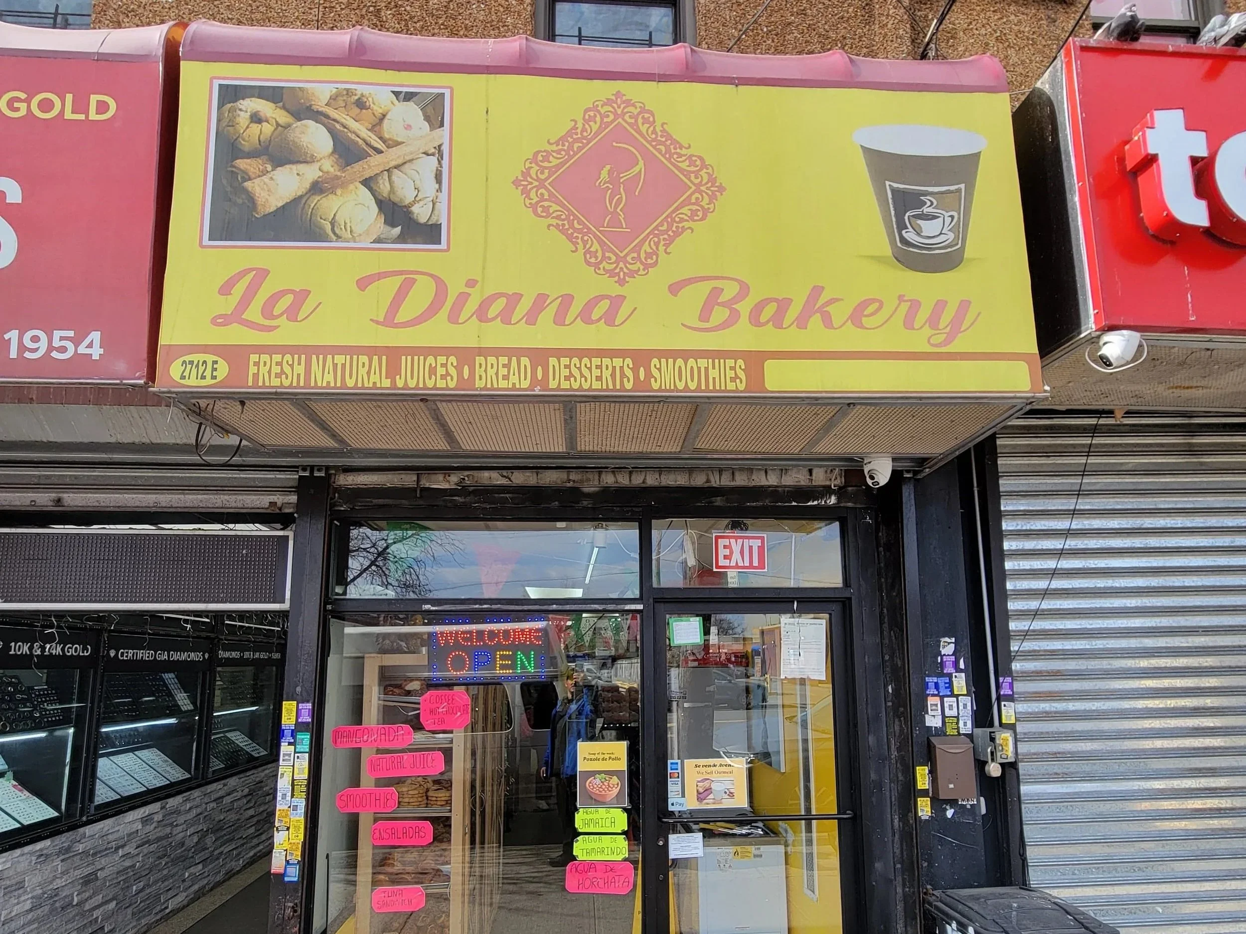 Image of LA DIANA BAKERY store front in the Bronx, New York
