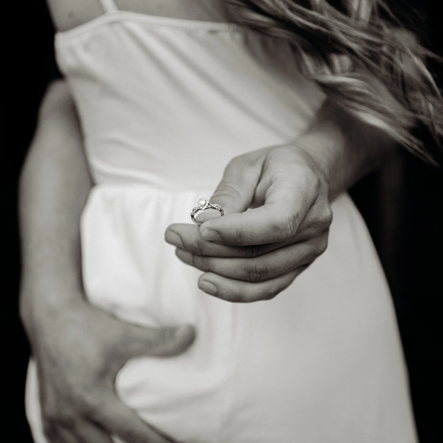 Couples and Engagement Sessions

Our 60 minute sessions are relaxed, and beautifully unforced &mdash; just the two of you, as you are in this season. Stress free and a lot of fun. 

Whether it&rsquo;s for your save-the-dates, your wedding website, or