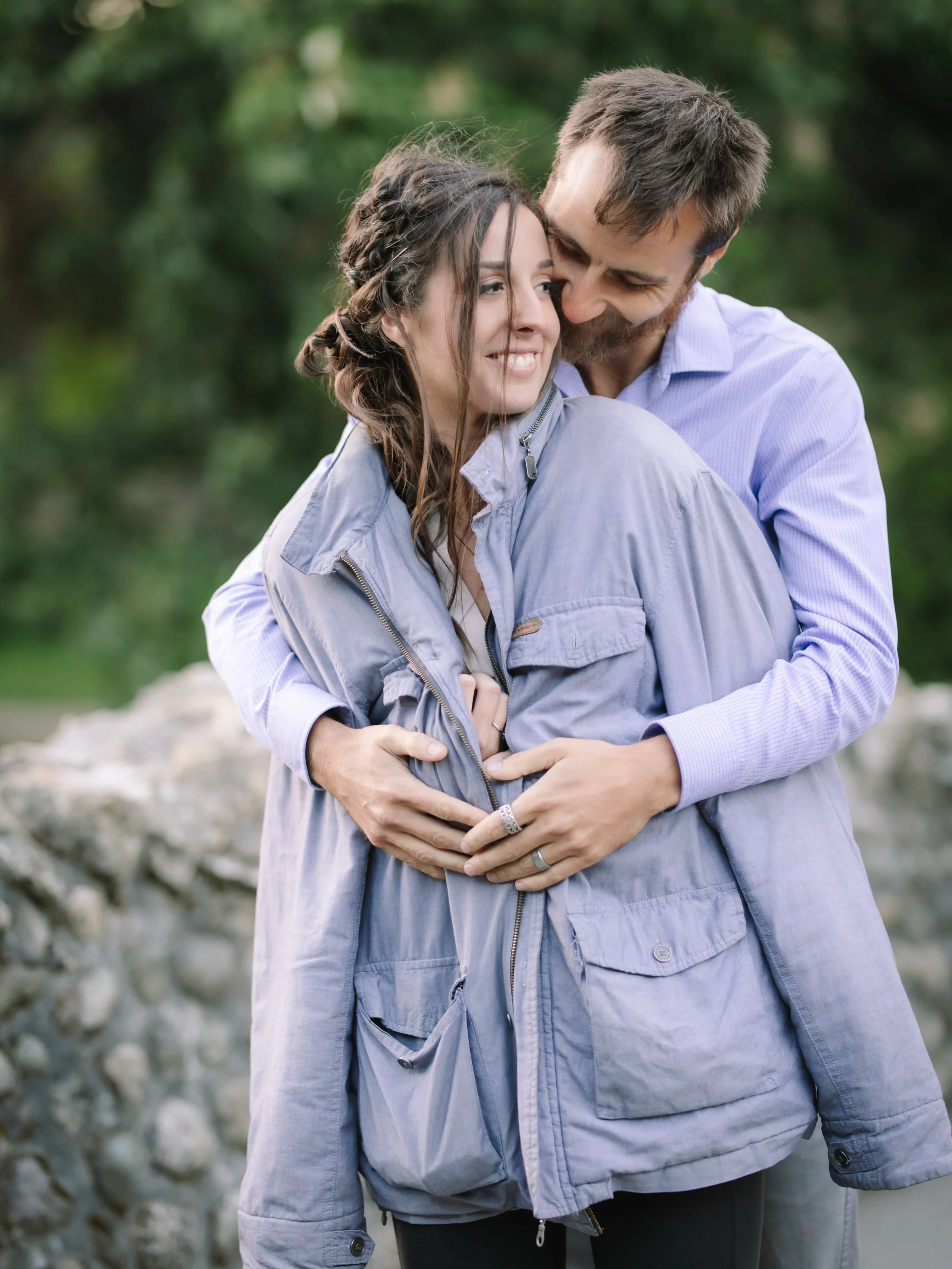 We have been super busy photographing our 2026 and 2027 couples and having the best time! Julia and Raymond at Beacon Hill Park. 🥰 #lindseymillarphotography #vancouverislandphotographer #victoriabcphotographer #couplesphotography