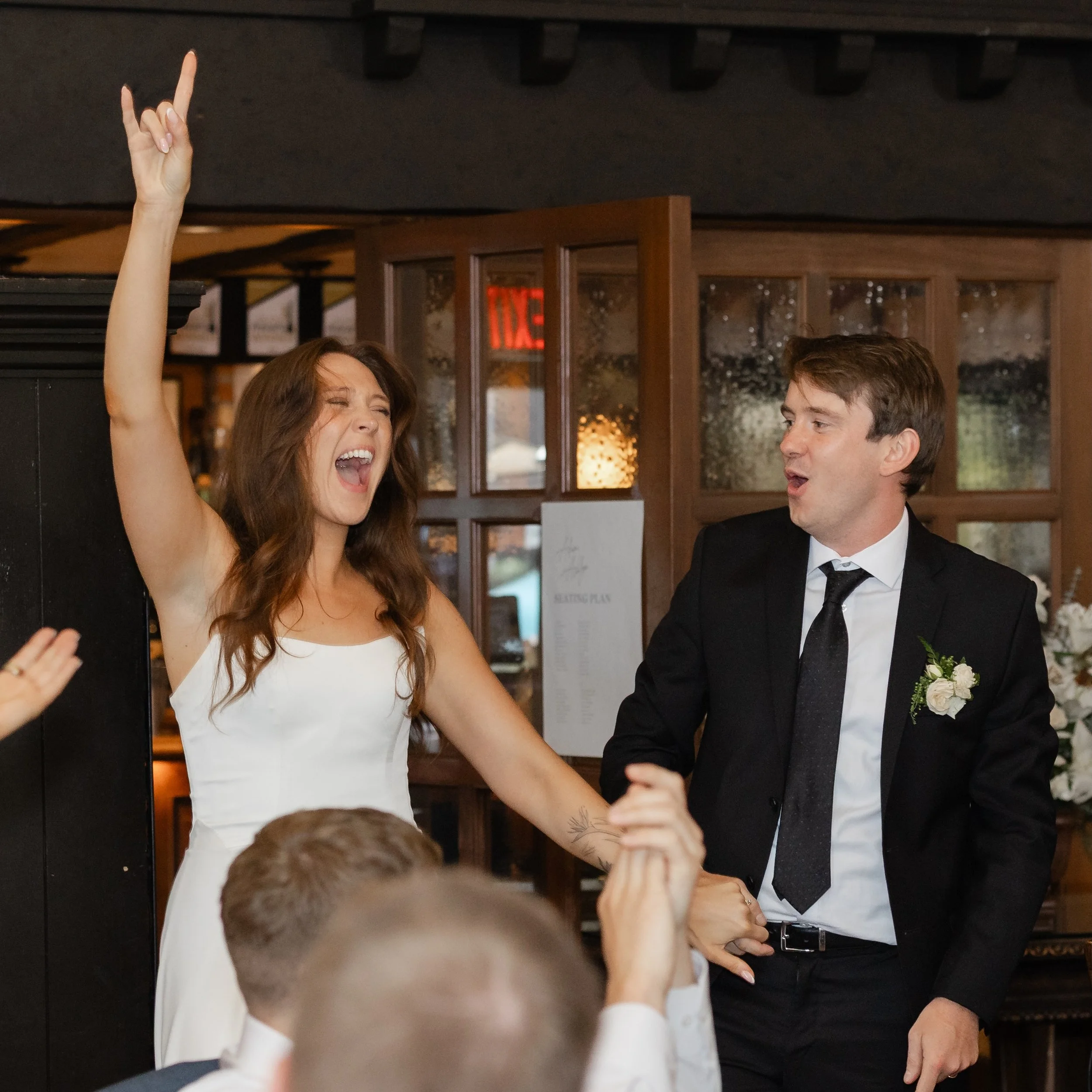We LOVE a dramatic entrance! From Ashlyn and Adam @fireside_grill_victoria #bcweddingphotographer #westcoastwedding #yyjweddings #lindseymillarphotography