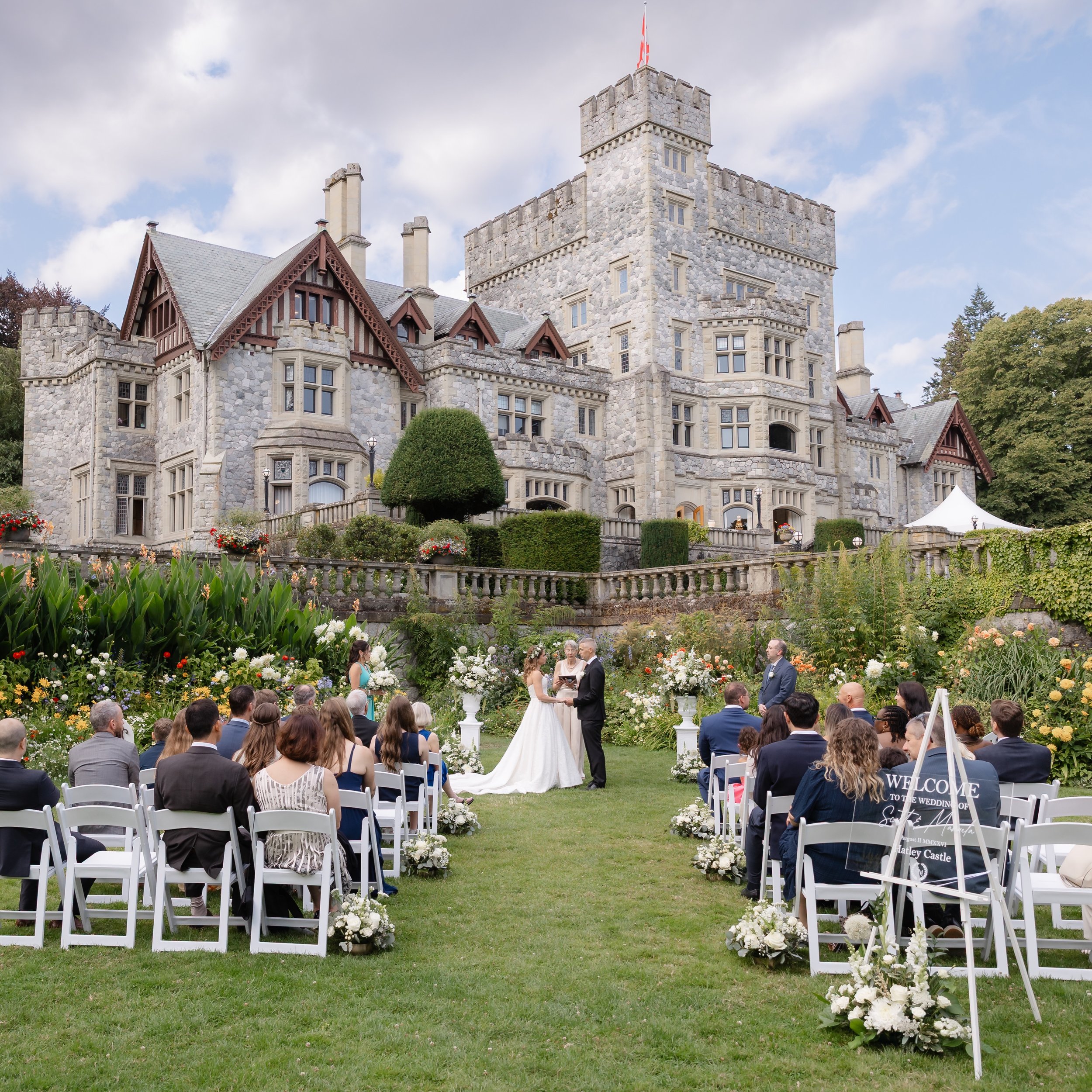Congratulations to S &amp; M on their beautiful wedding day Sunday at @hatleycastleweddings The images are absolutely gorgeous, I can&rsquo;t wait to edit them all! 

Organizer @beautybrideweddings 
Makeup @prettydaybeautyco 
Catering @truffles_cater
